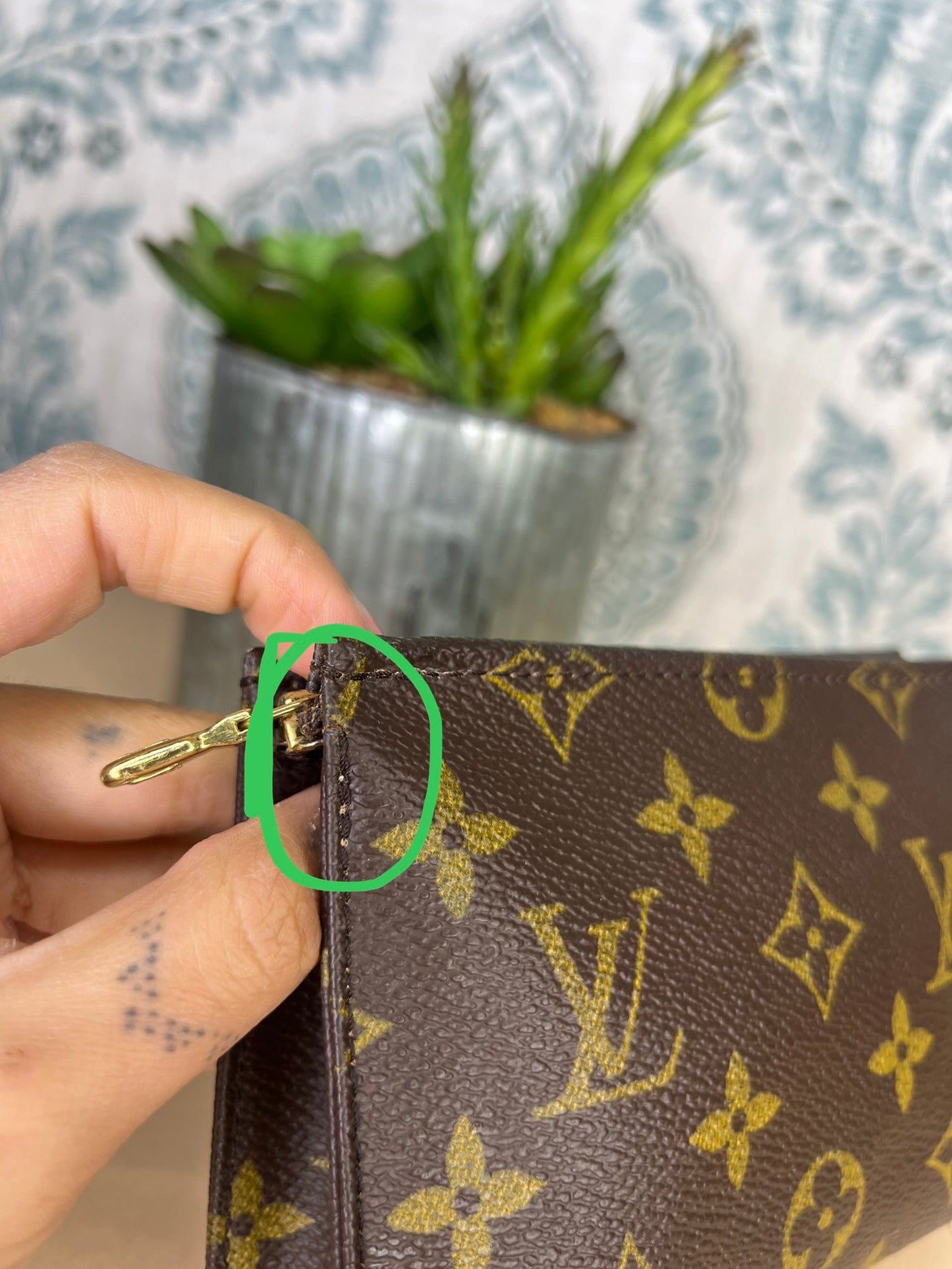 Louis Vuitton Toiletry 15