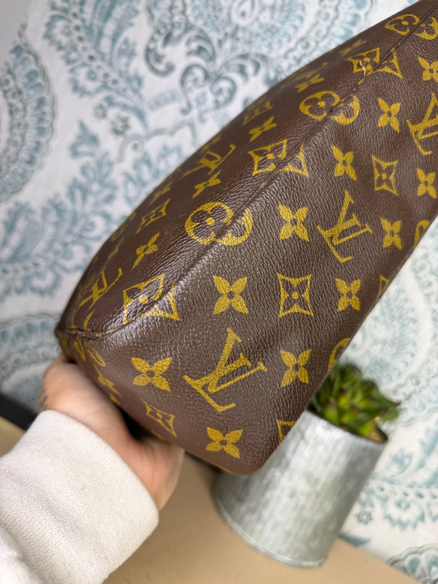Louis Vuitton Trousse 28