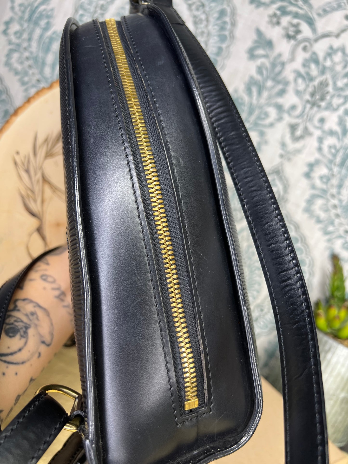 Louis Vuitton Epi Black Mabillon