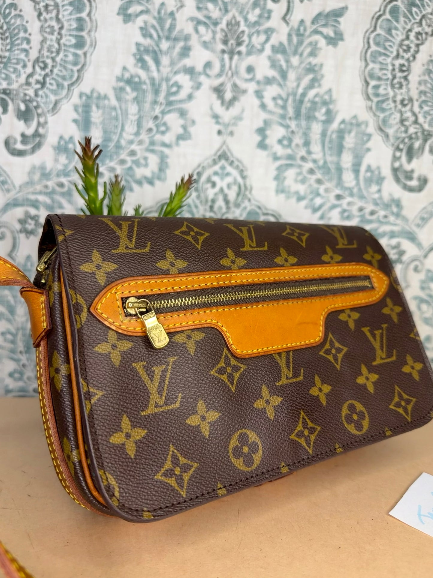 Louis Vuitton Saint Germain 24
