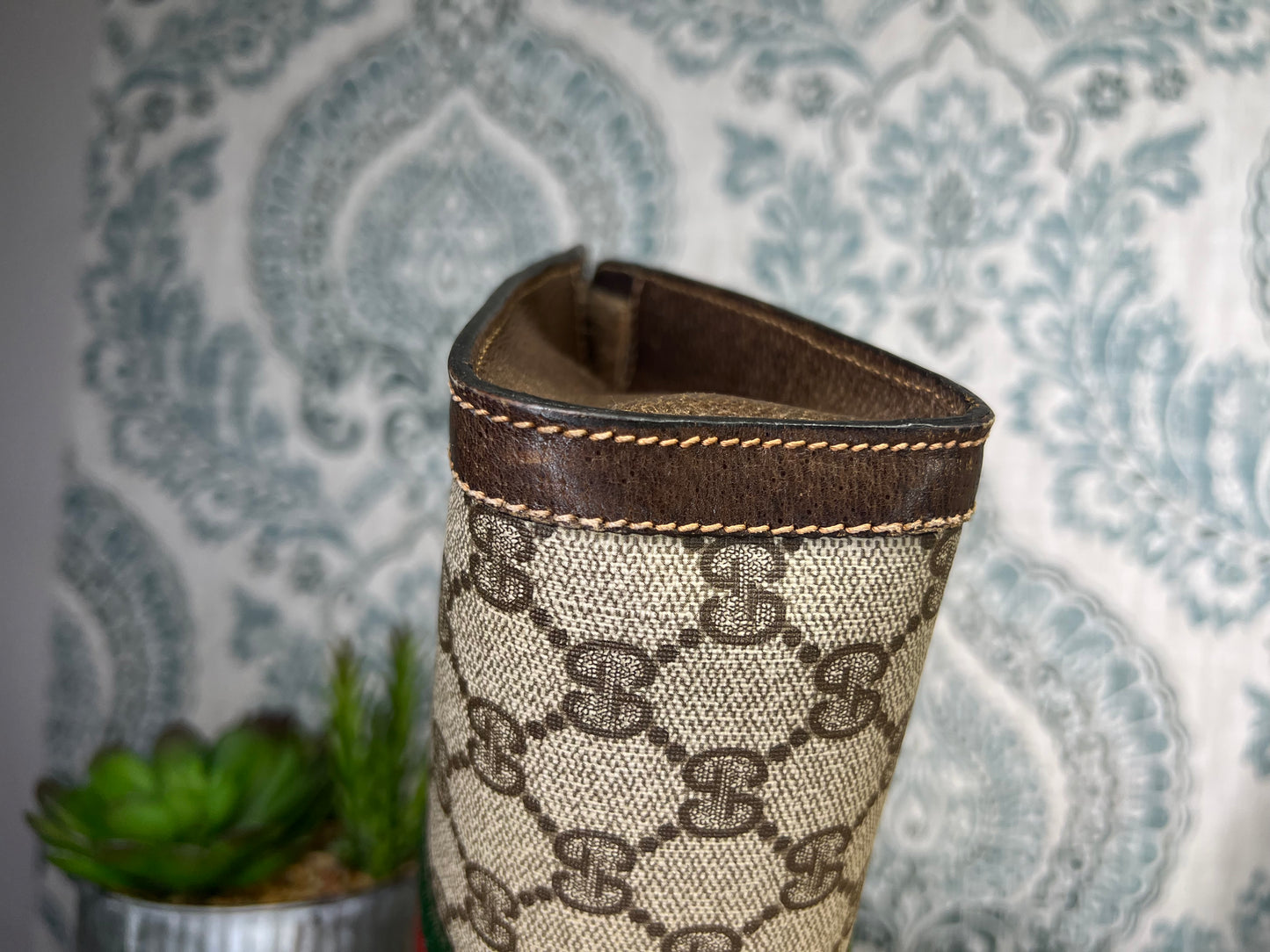 GG Supreme Brown Sherry Line Clutch