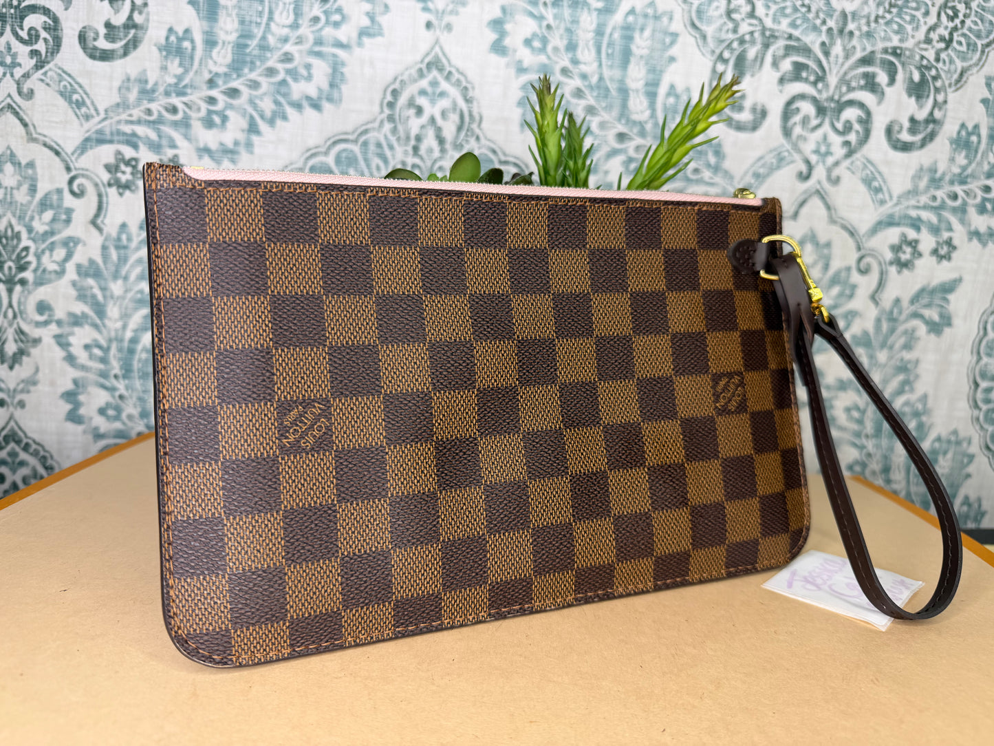 Louis Vuitton Neverfull Pouch Damier Ebene