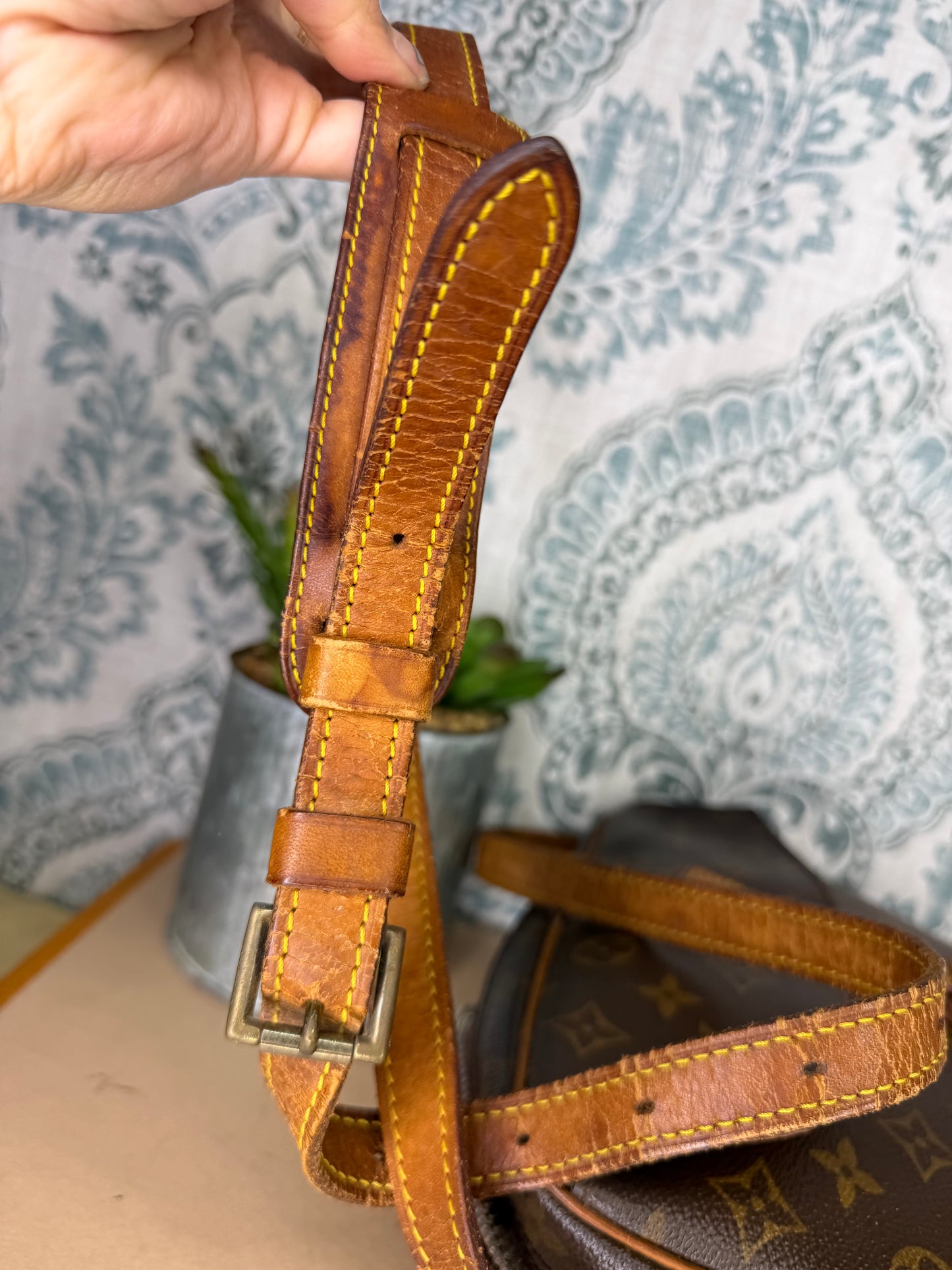 Louis Vuitton Jeune Fille GM (needs repair)
