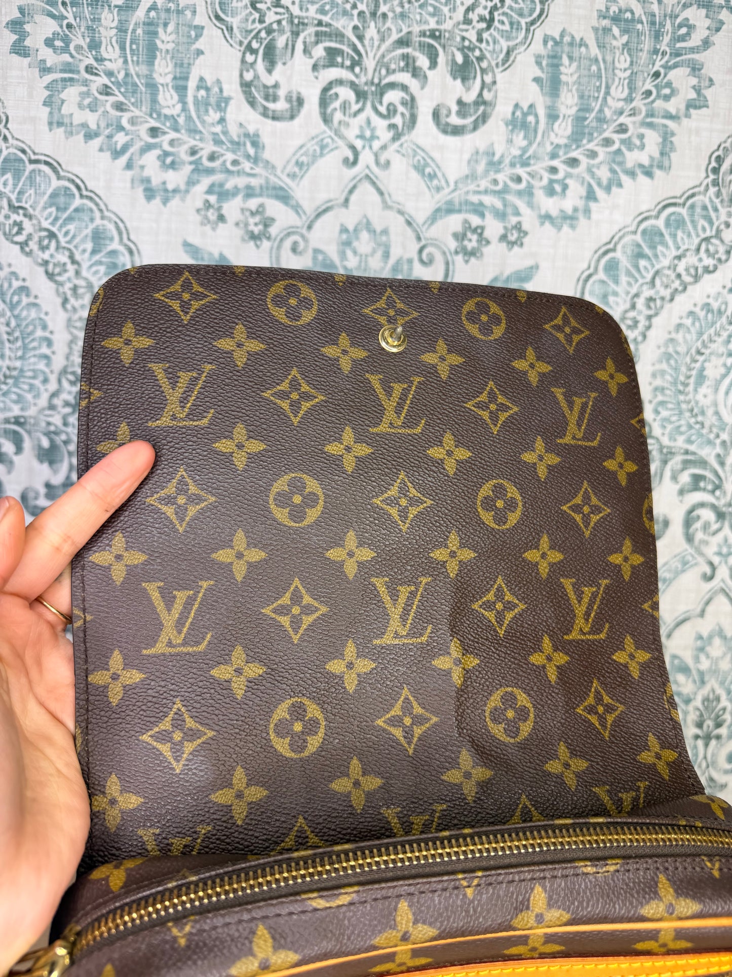 Louis Vuitton Saint Germain 24