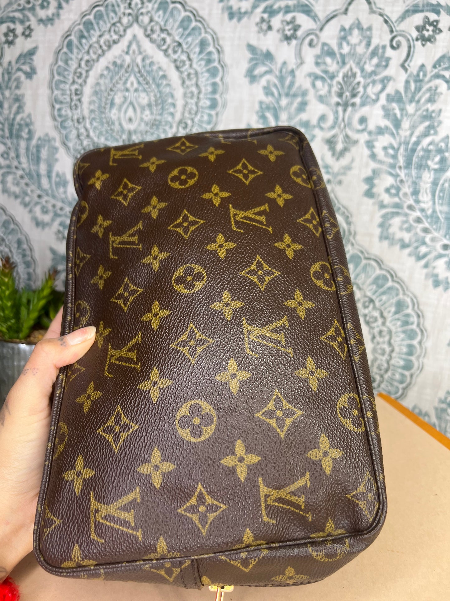 Louis Vuitton Trousse 28