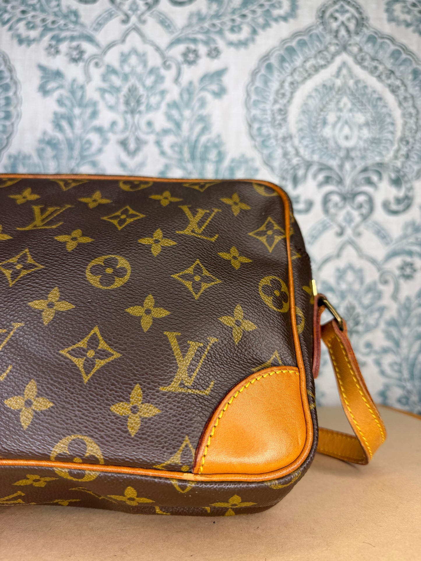Louis Vuitton Trocadero 27