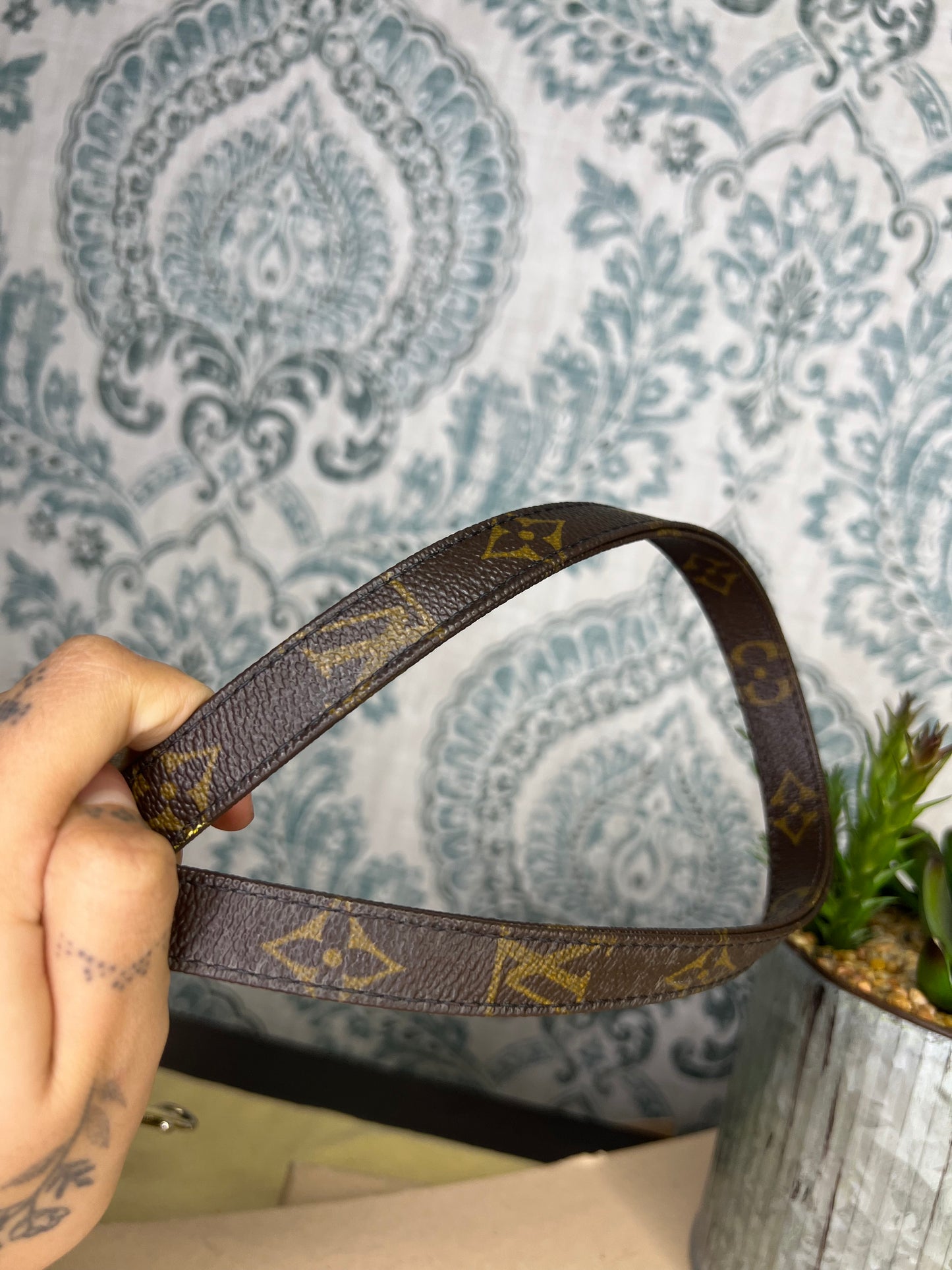 Louis Vuitton Vintage Strap (repair needed)