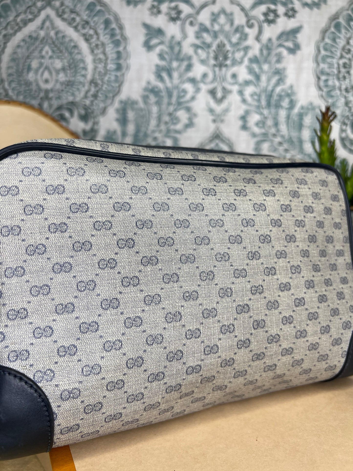 Micro Gucci Navy Vintage Clutch