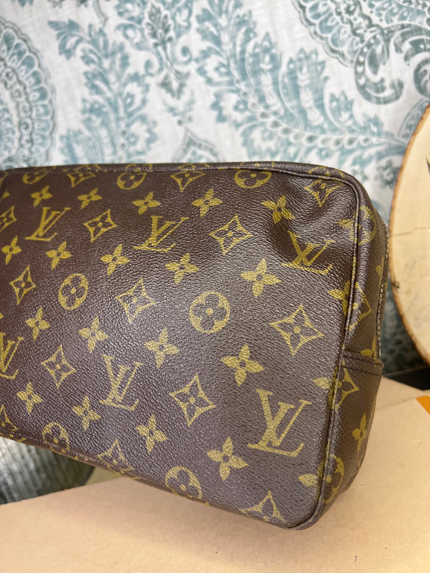 Louis Vuitton Trousse 28