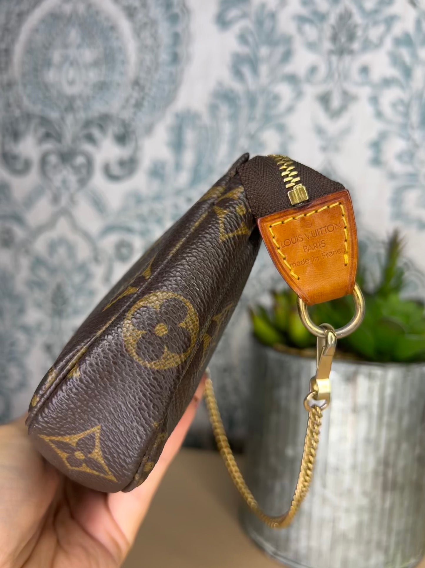 Louis Vuitton Monogram Bucket Pochette #1