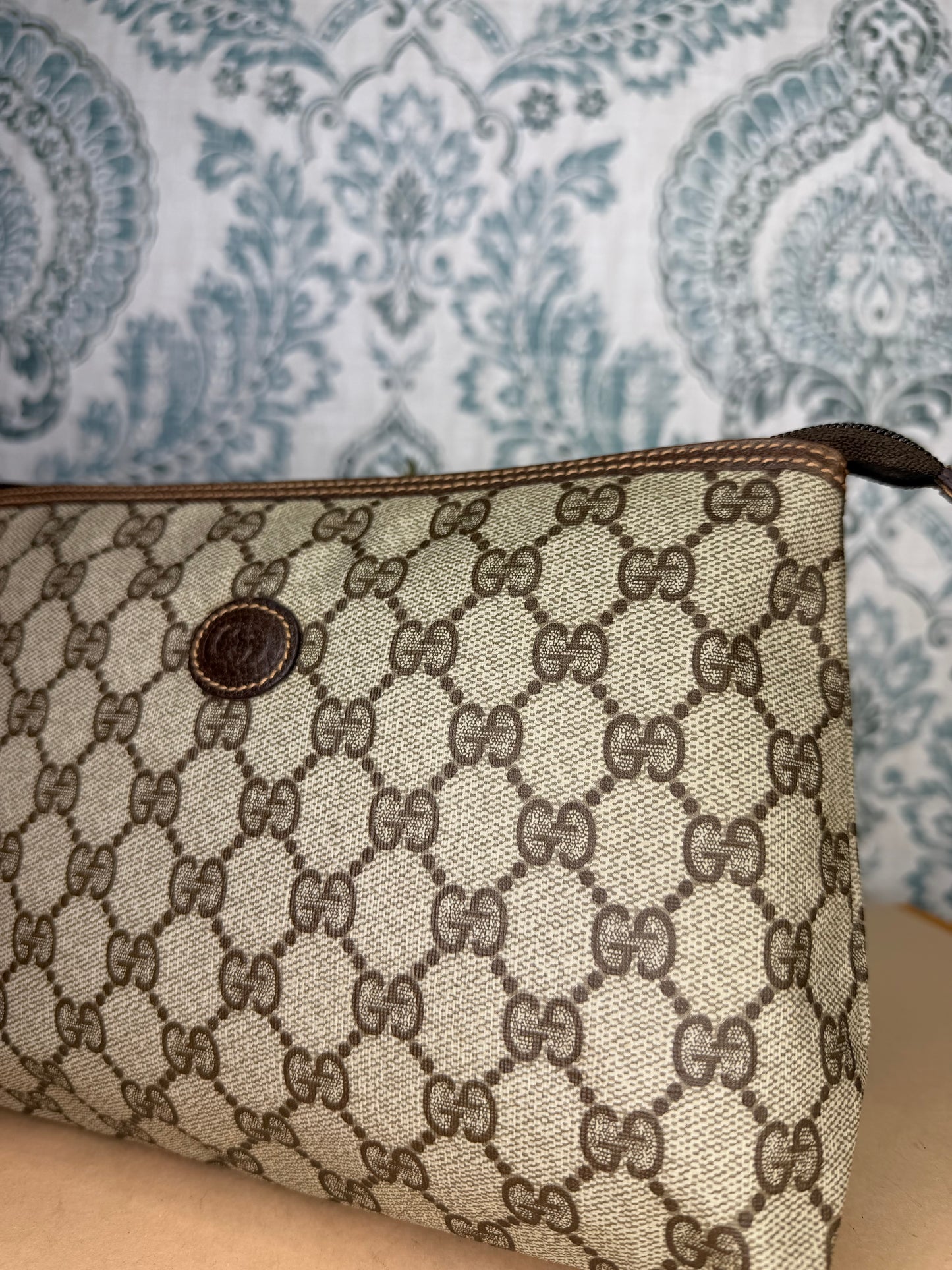 Gucci Supreme Brown Vintage Clutch / Pouch