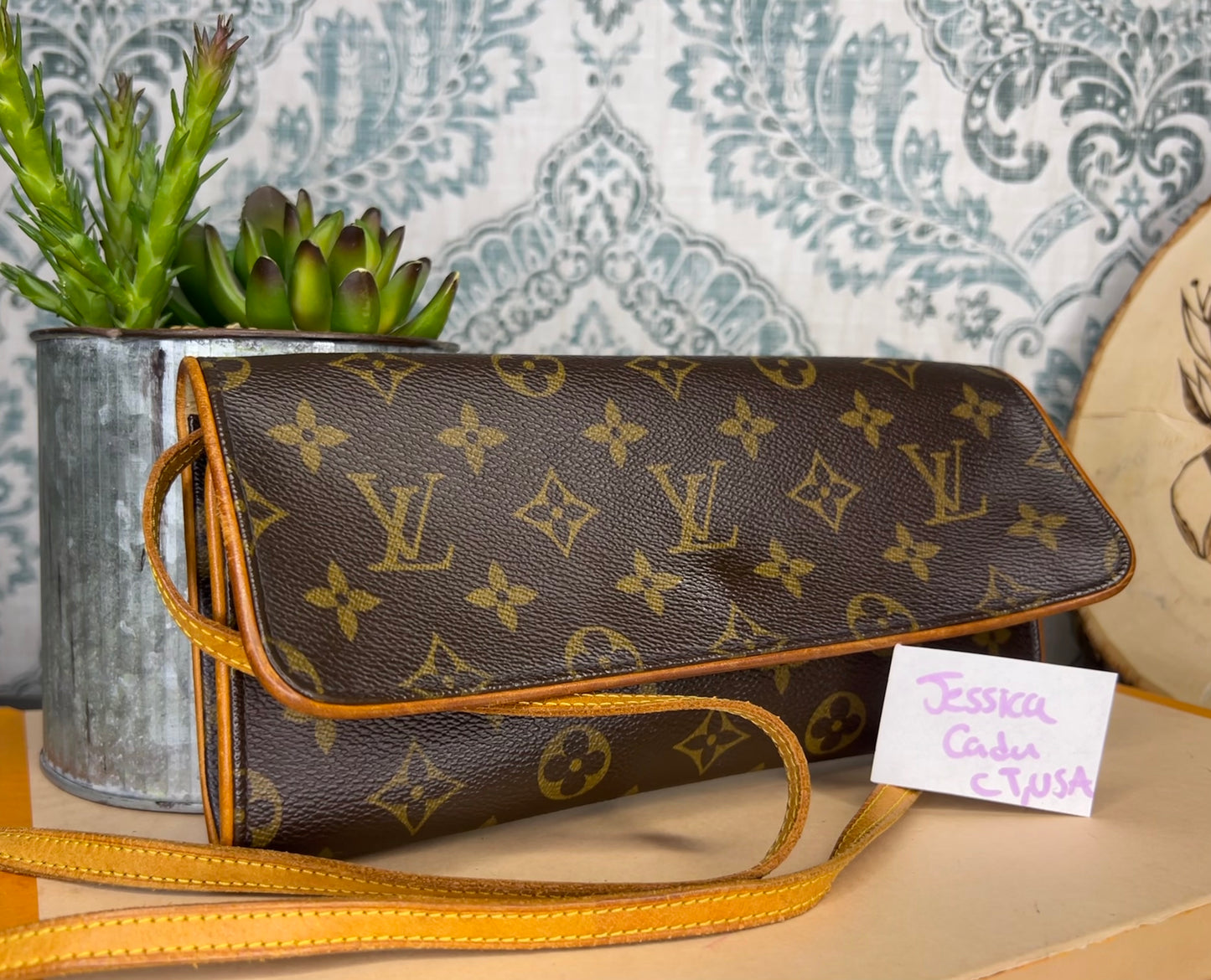 Louis Vuitton Twin Pochette GM