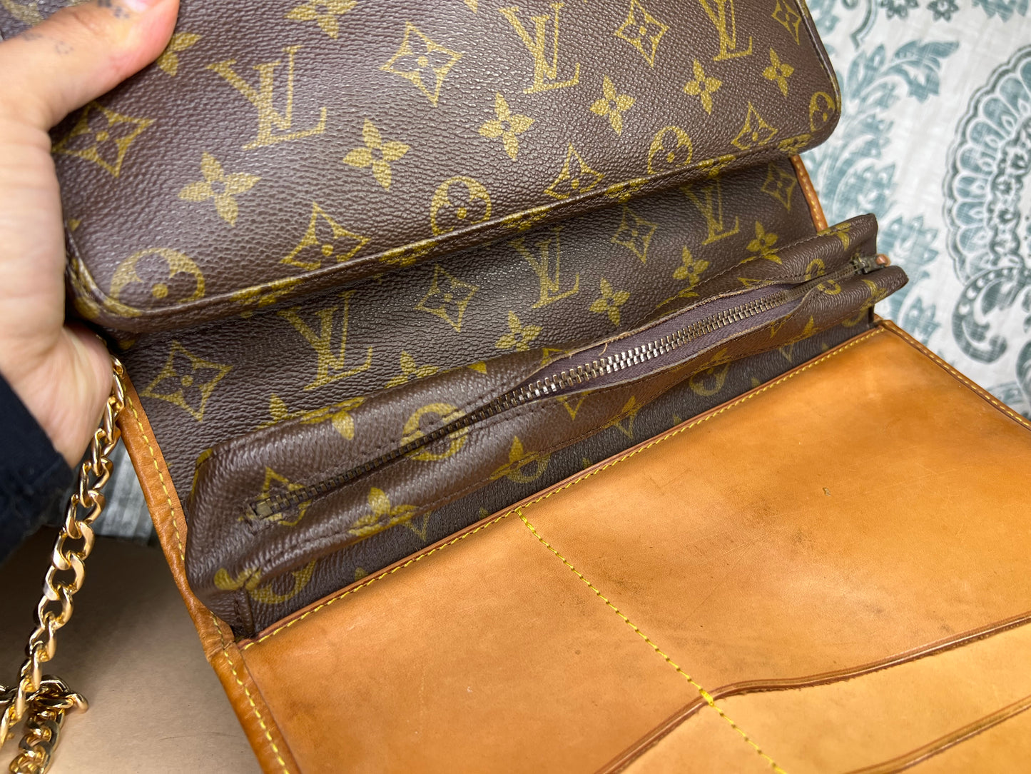 Monogram Portable Serviette

Desktop Organizer