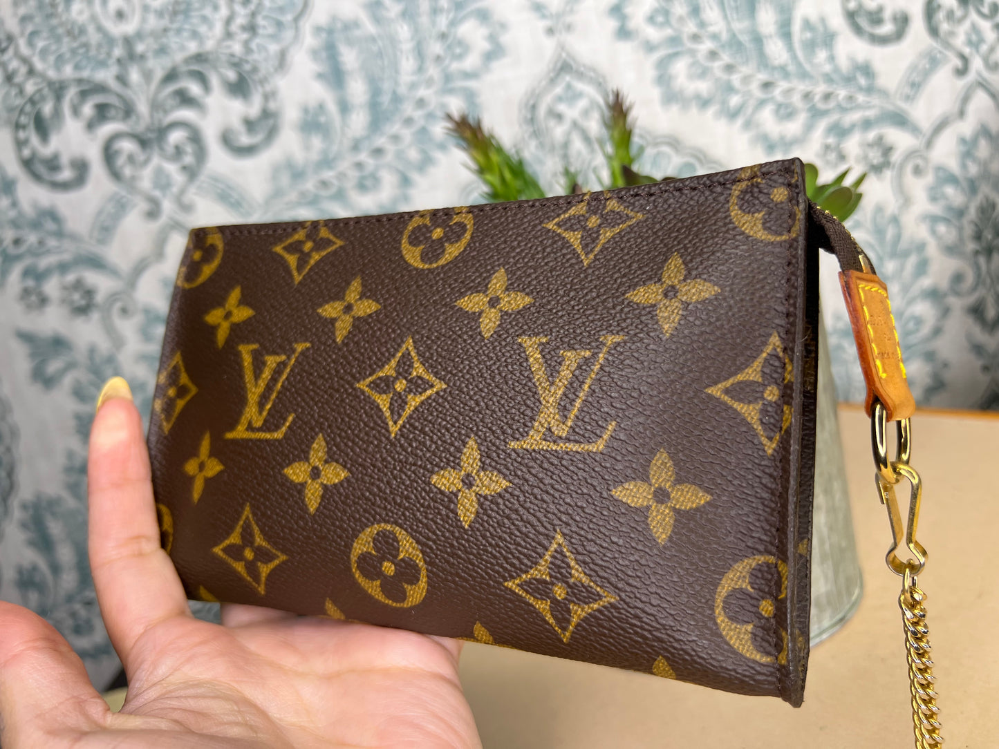 Louis Vuitton Bucket PM Pouch