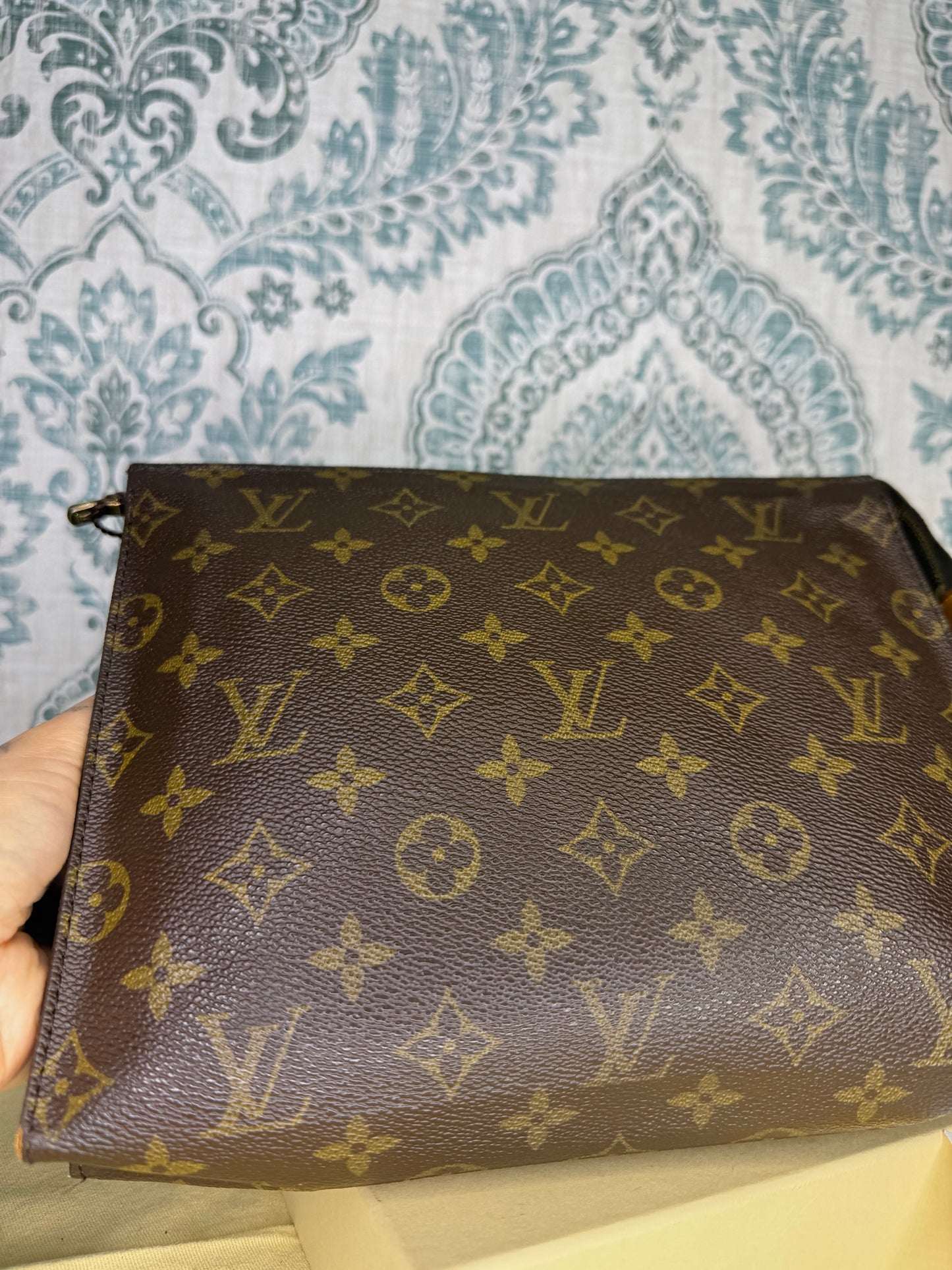 Louis Vuitton Monogram Toiletry 26