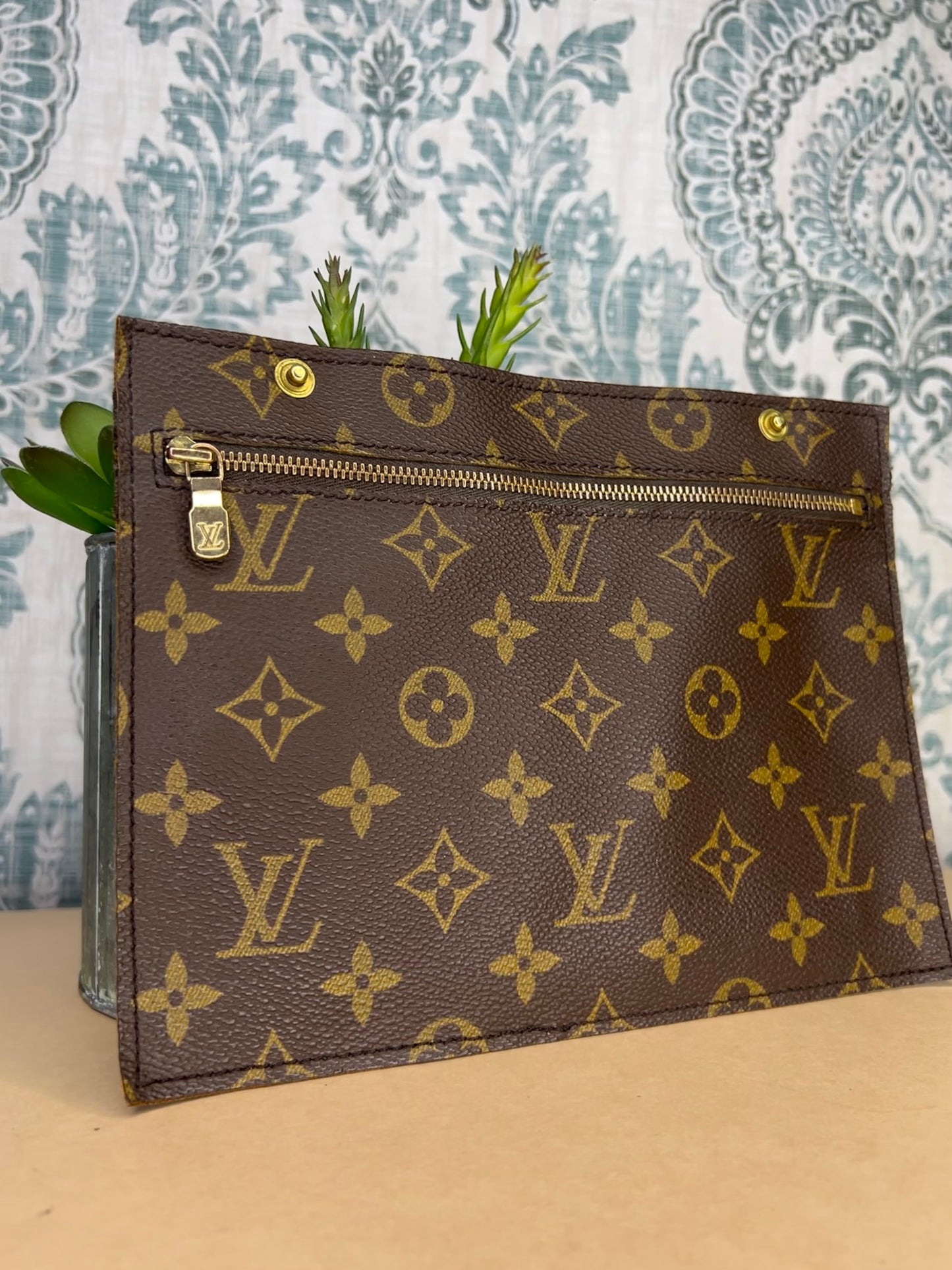 Louis Vuitton Randonnee Pouch F6