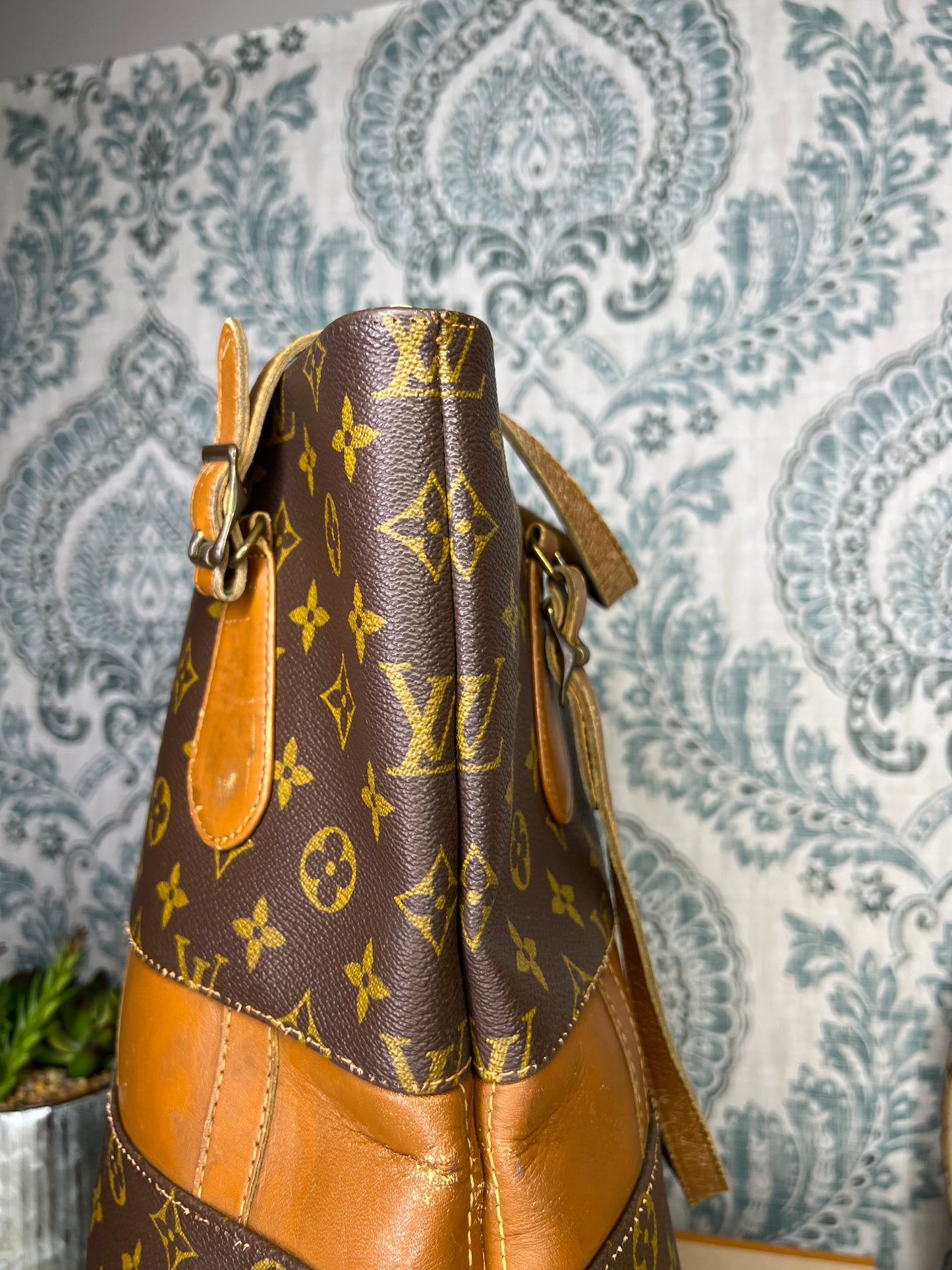 Louis Vuitton French Company Bucket GM