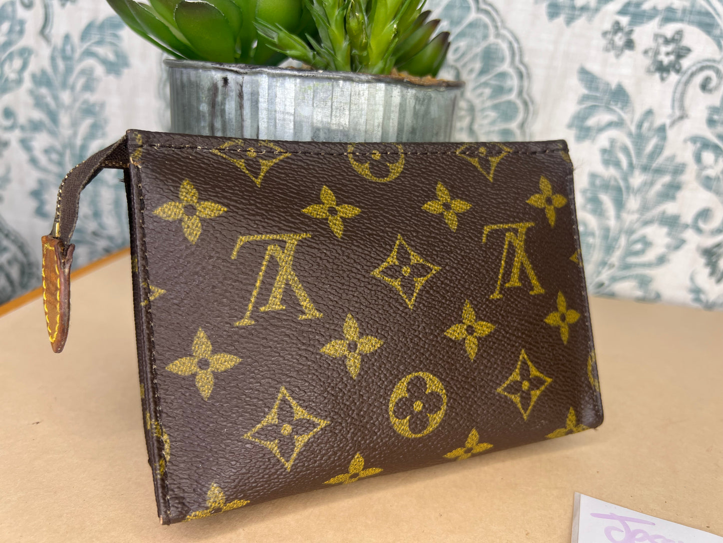 Louis Vuitton Toiletry 15