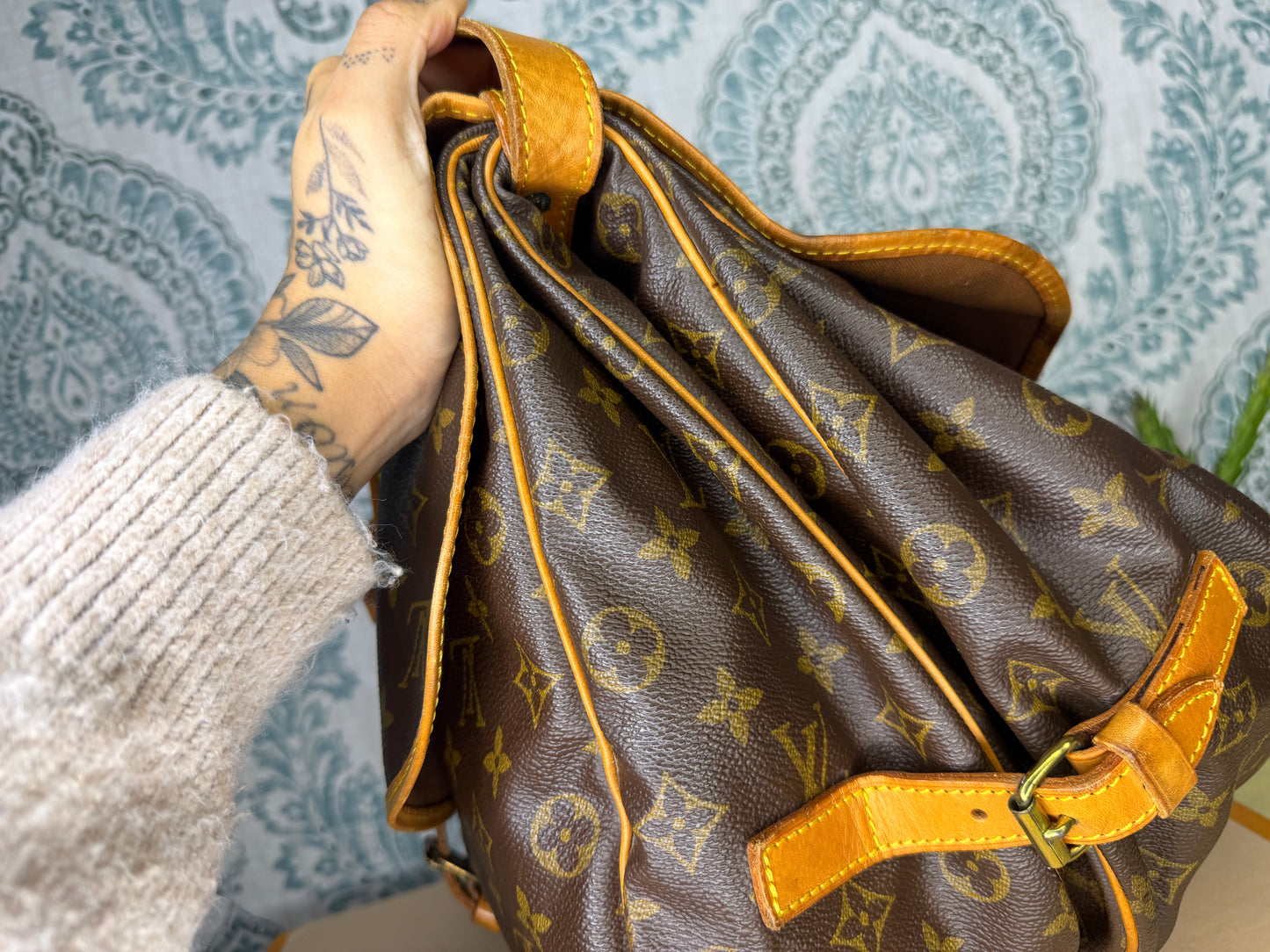 Louis Vuitton Saumur 35