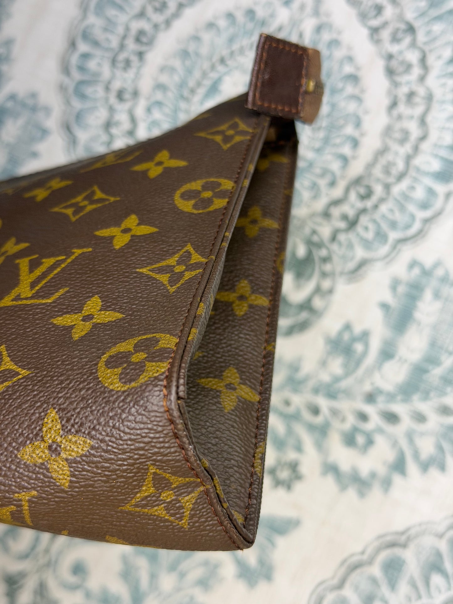 Louis Vuitton Toiletry 26 #2 (needs new zipper)