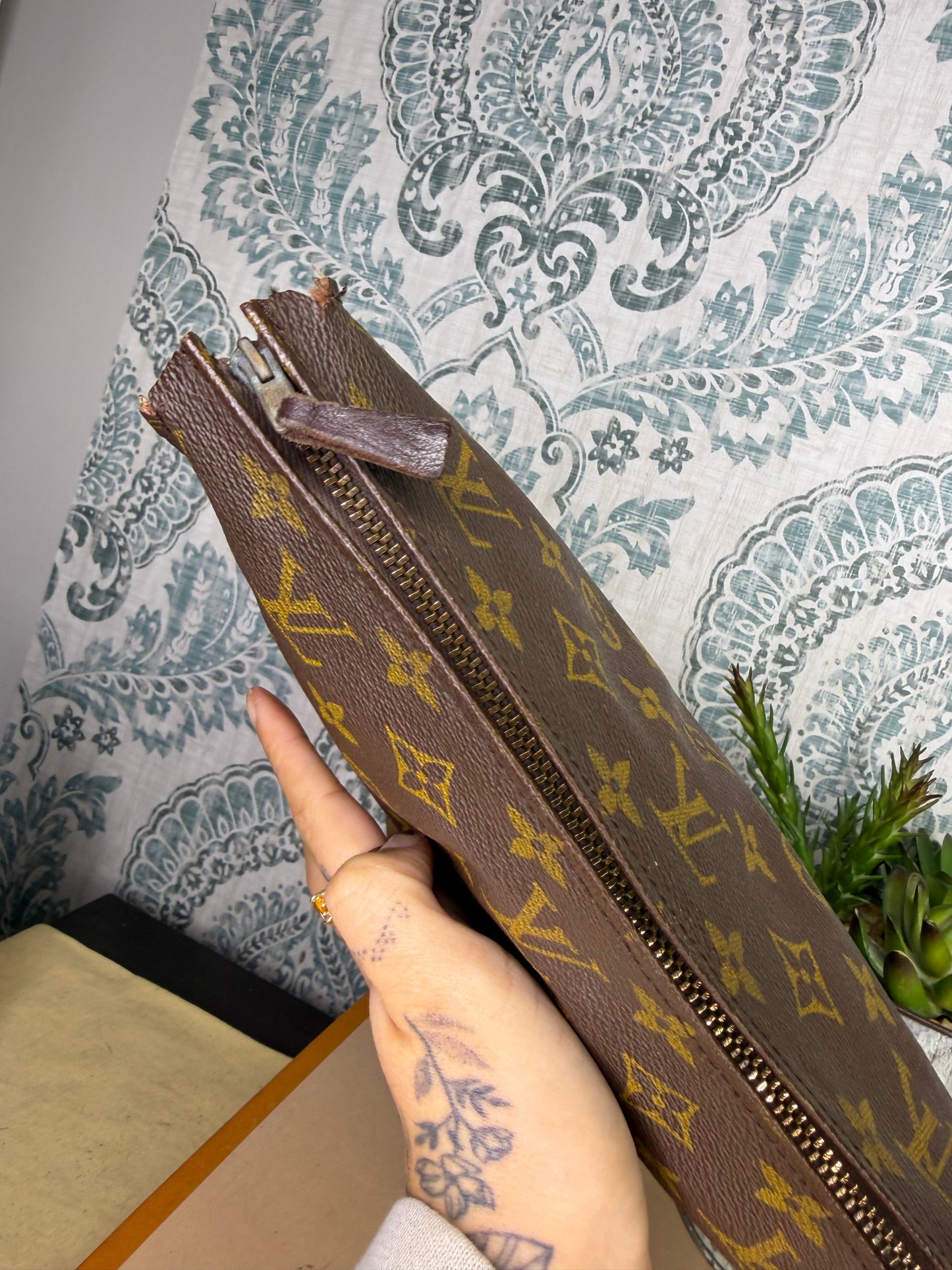 Louis Vuitton Monogram Toiletry 26 (damaged/project)