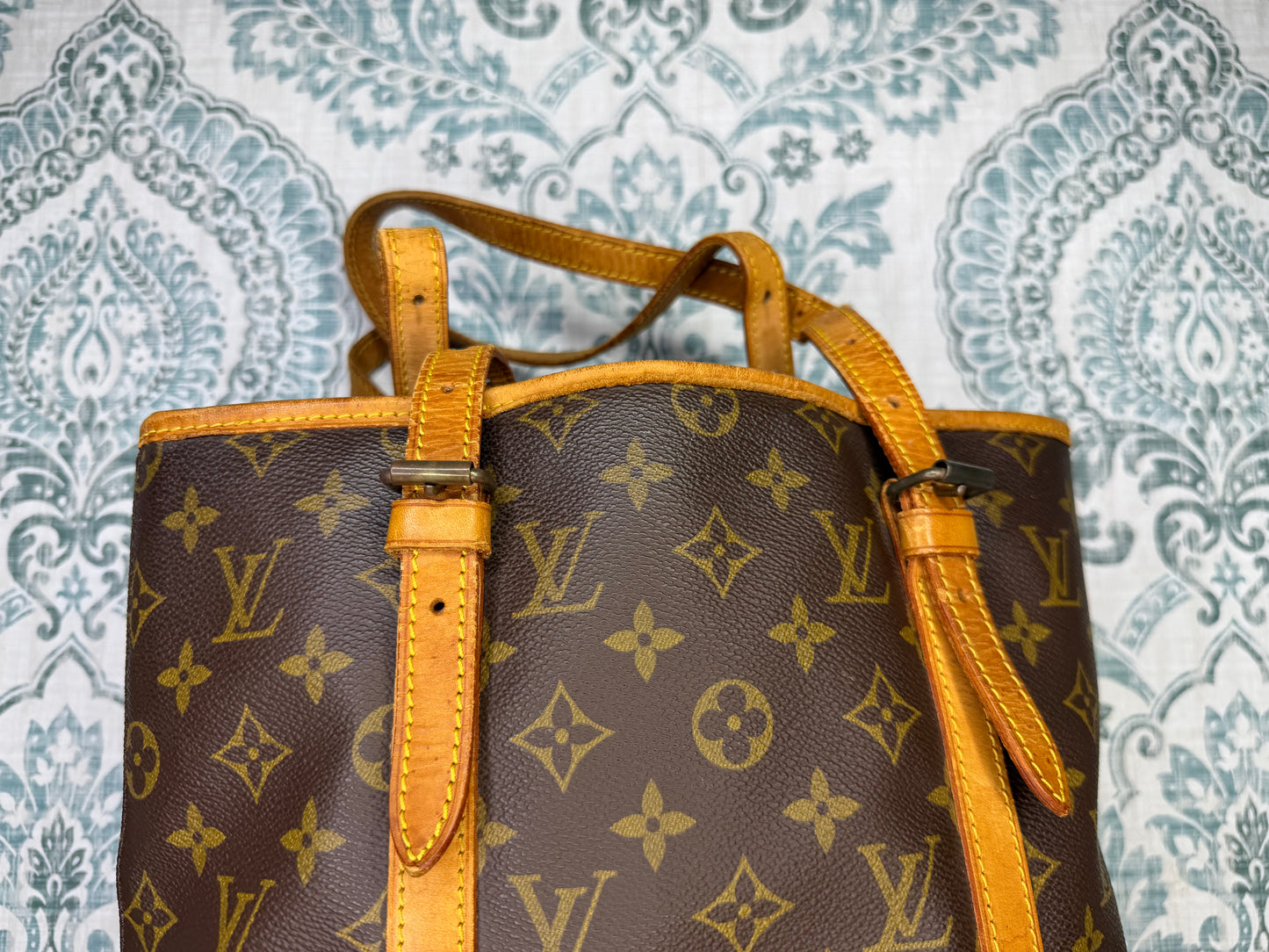 Louis Vuitton Bucket GM