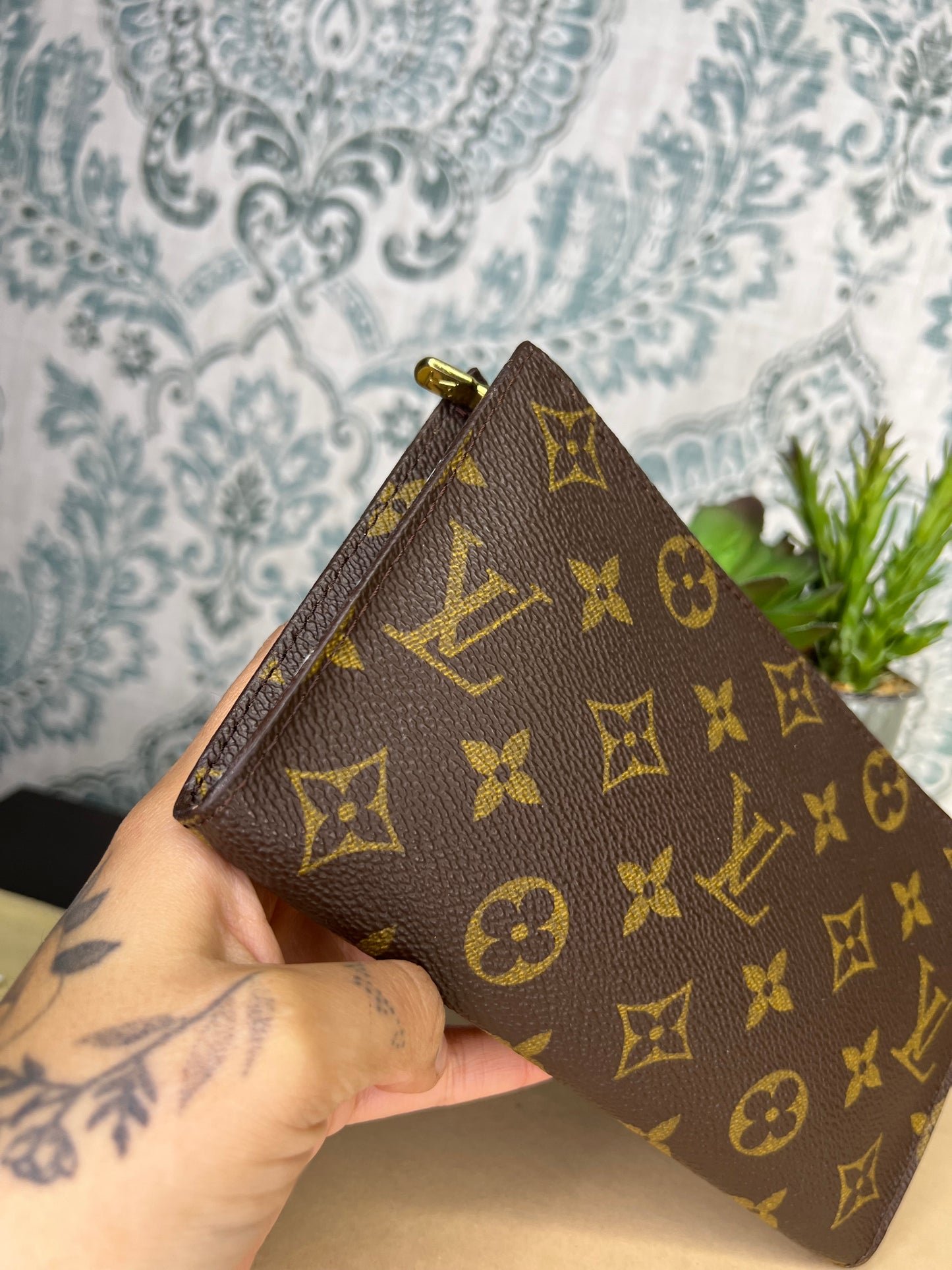 Louis Vuitton Bucket GM Pouch