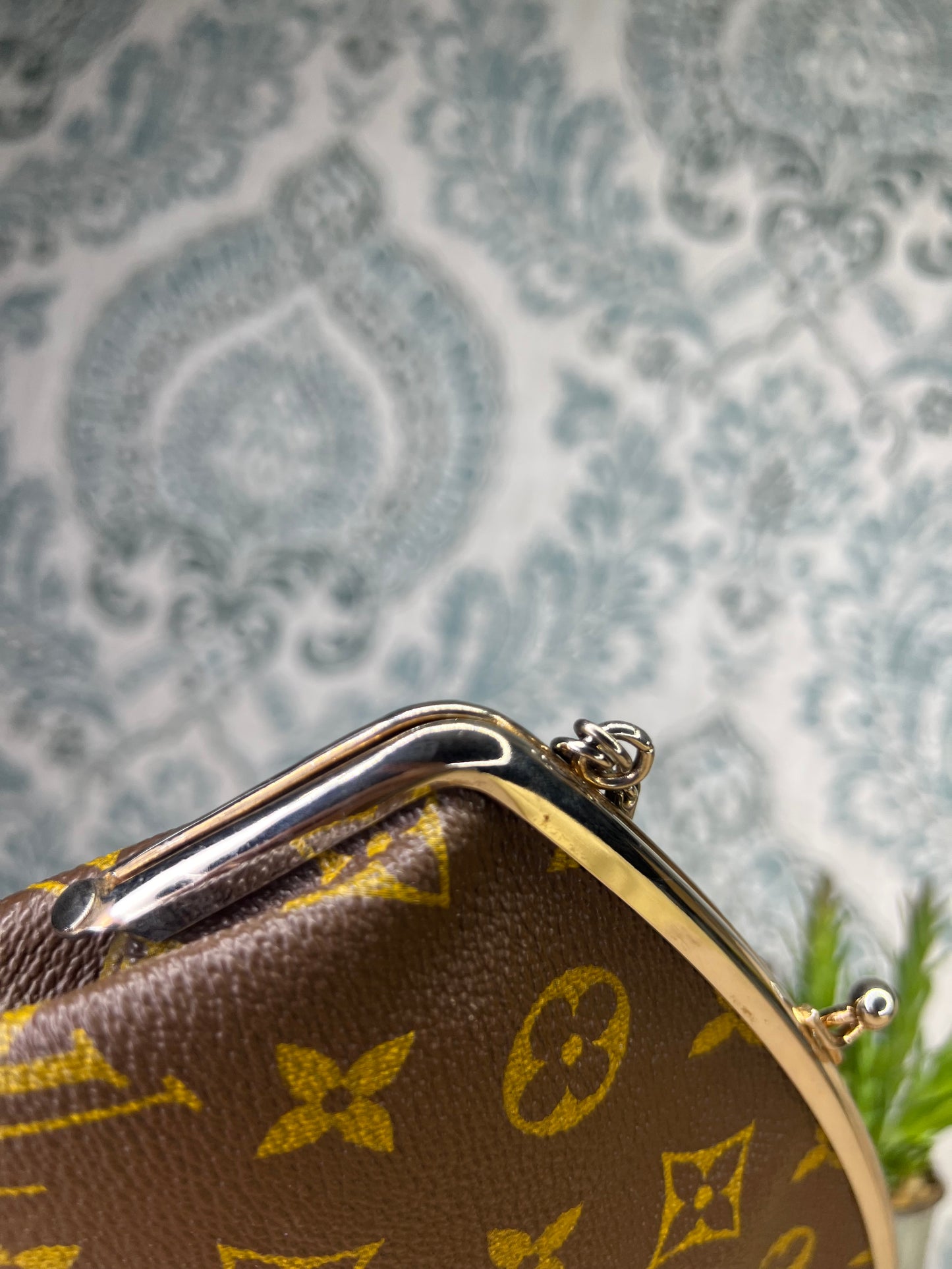 Louis Vuitton French Company Kisslock Pouch