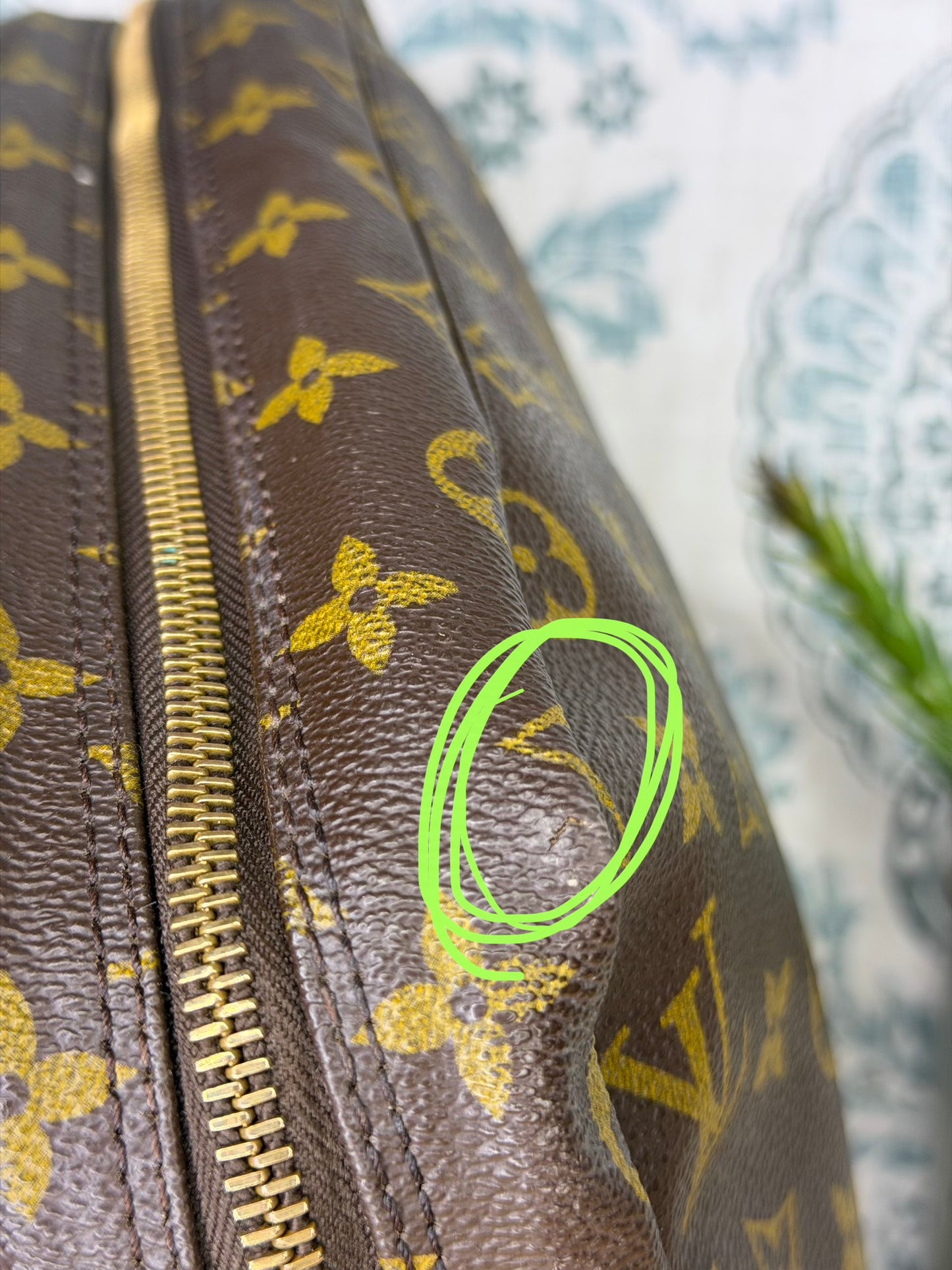Louis Vuitton Trousse 28