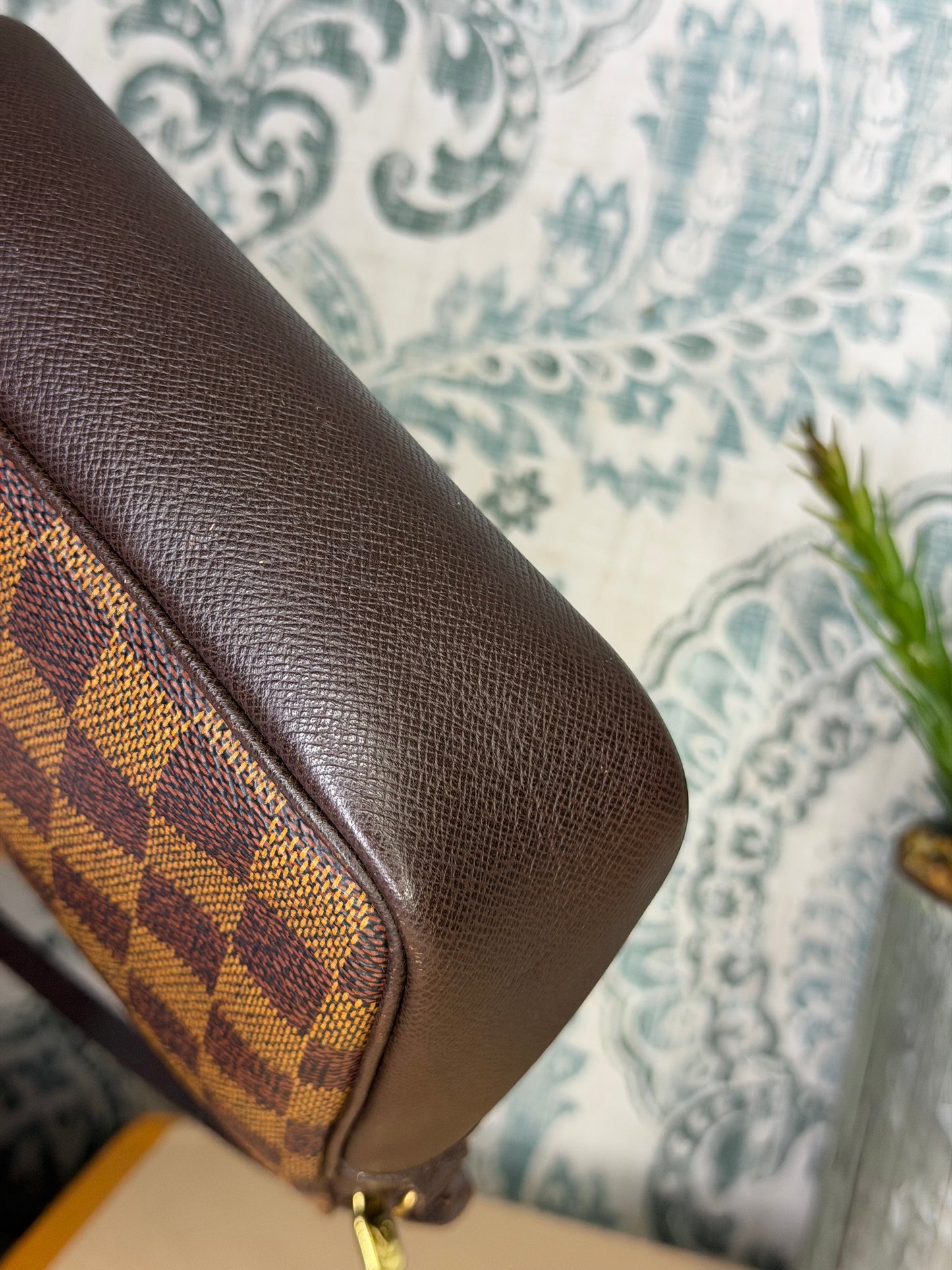Louis Vuitton Damier Ebene Trousse Pochette