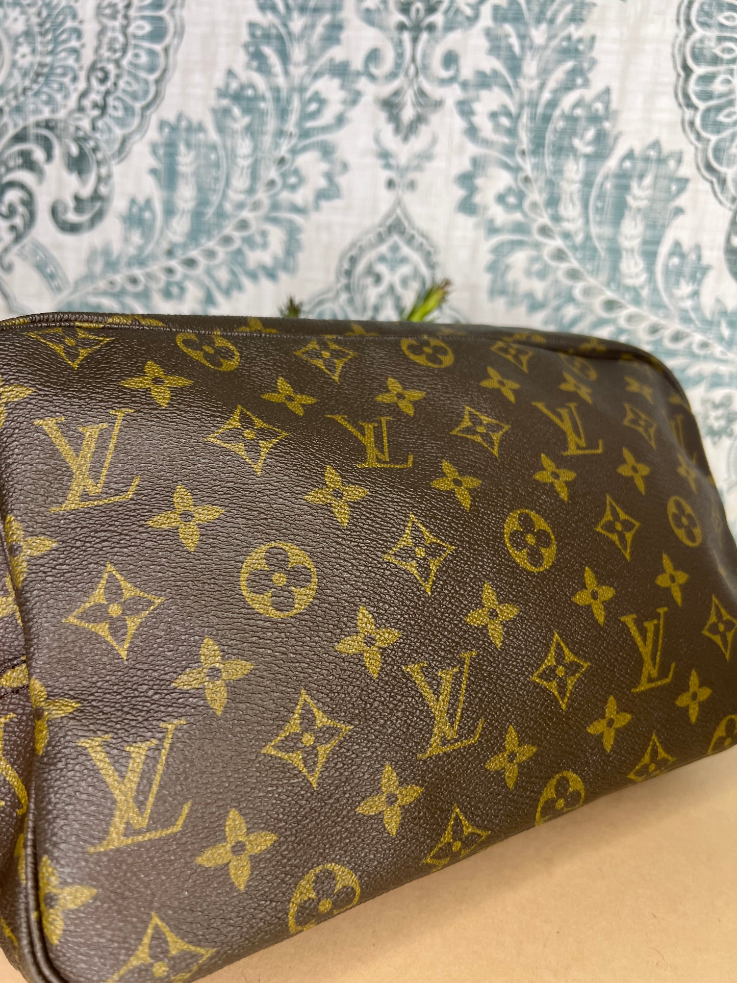 Louis Vuitton Trousse 28