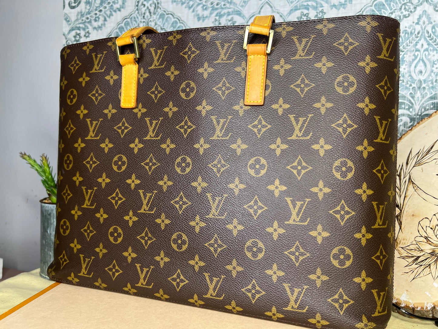 Louis Vuitton Luco Tote
