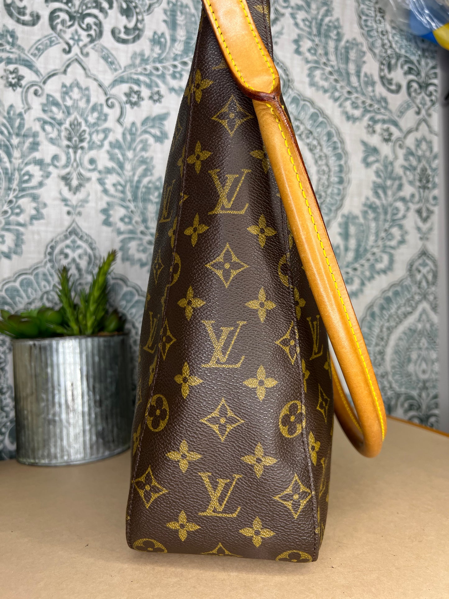 Louis Vuitton Looping GM
