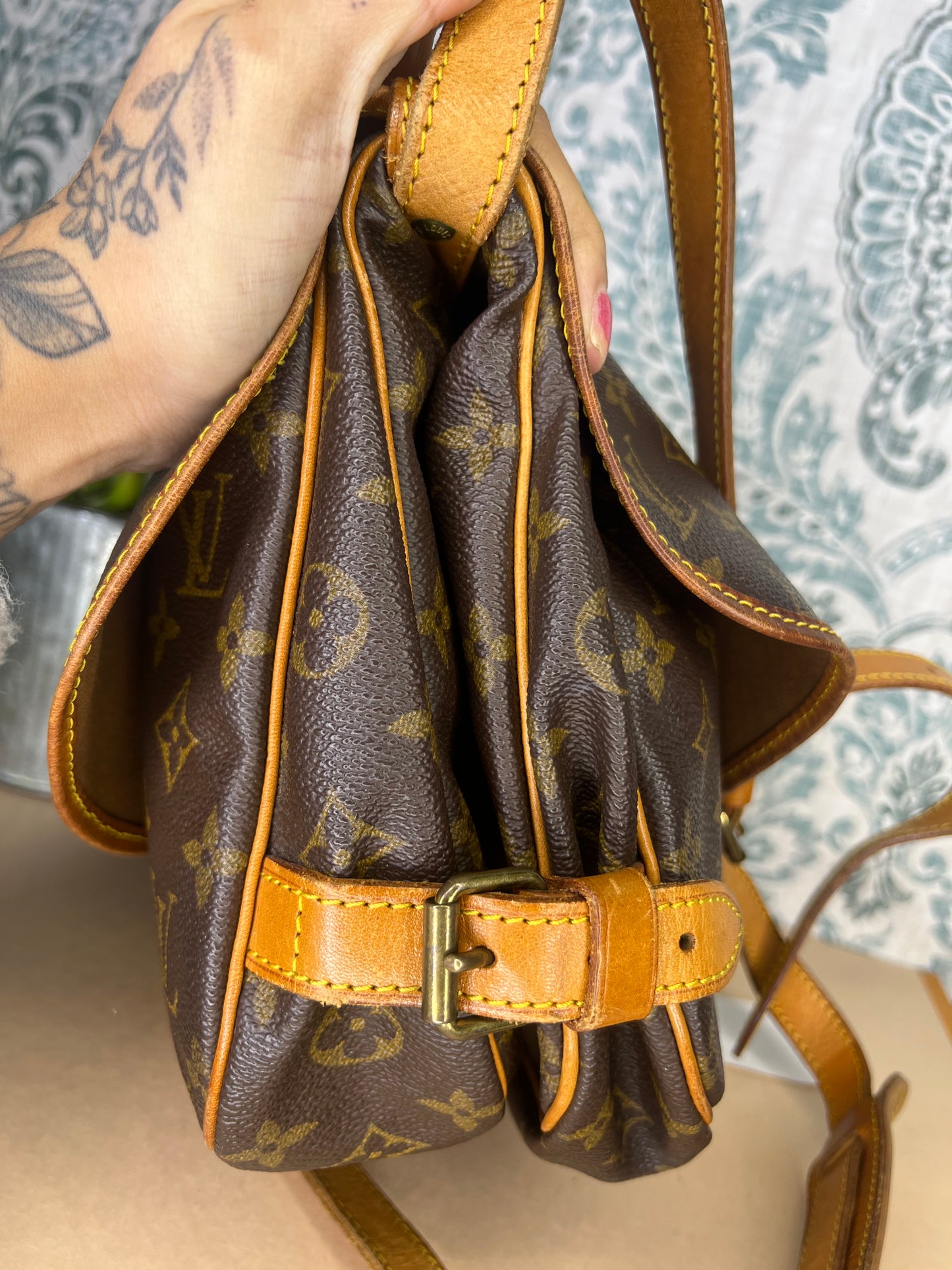 Louis Vuitton Saumur 30