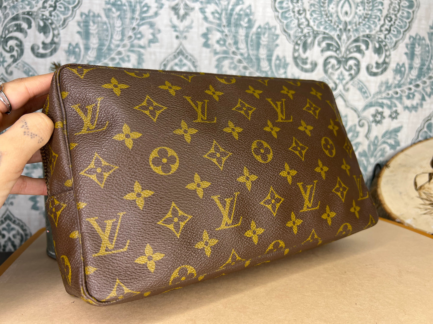 Louis Vuitton Trousse 28