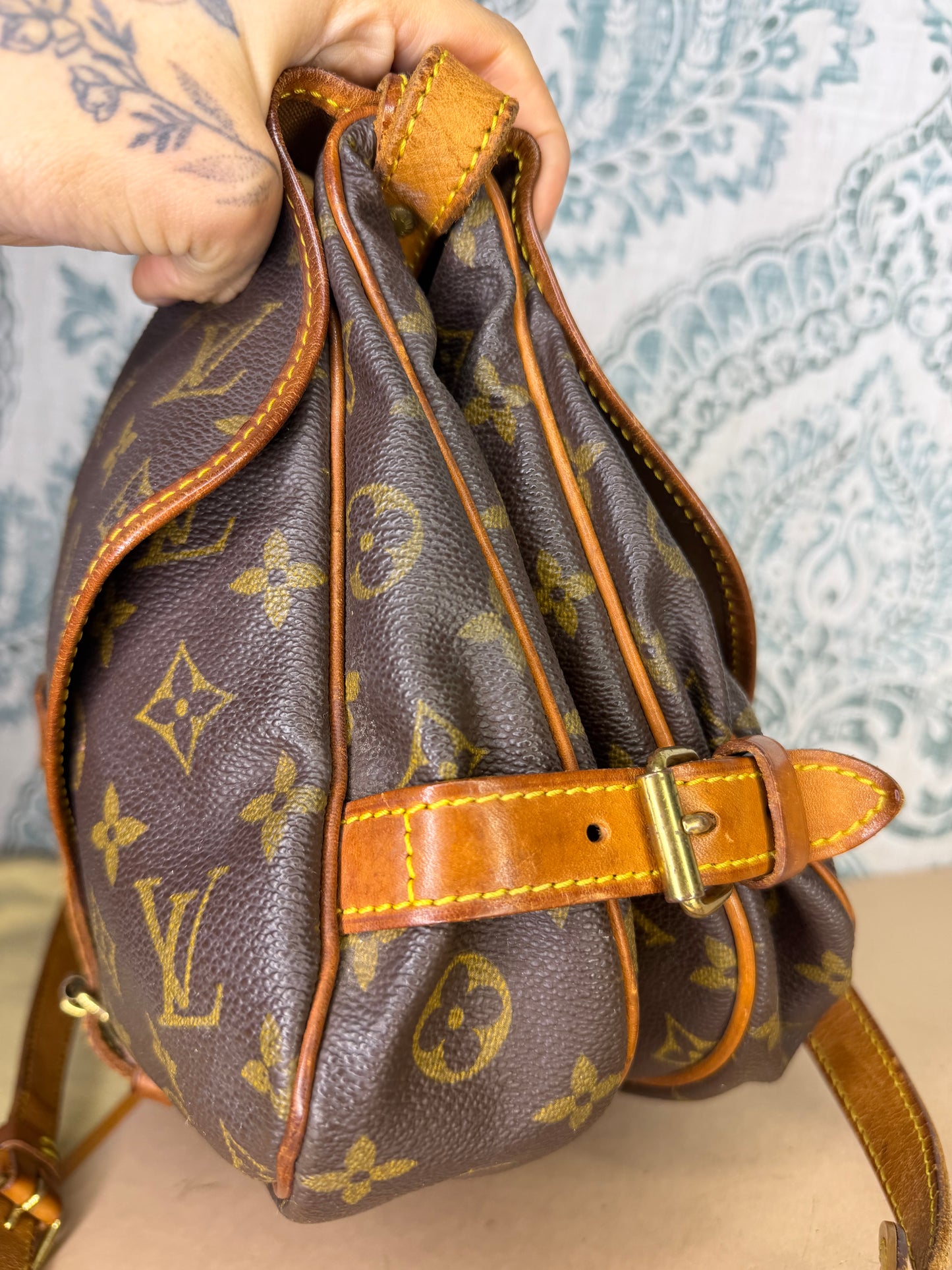 Louis Vuitton Saumur 30