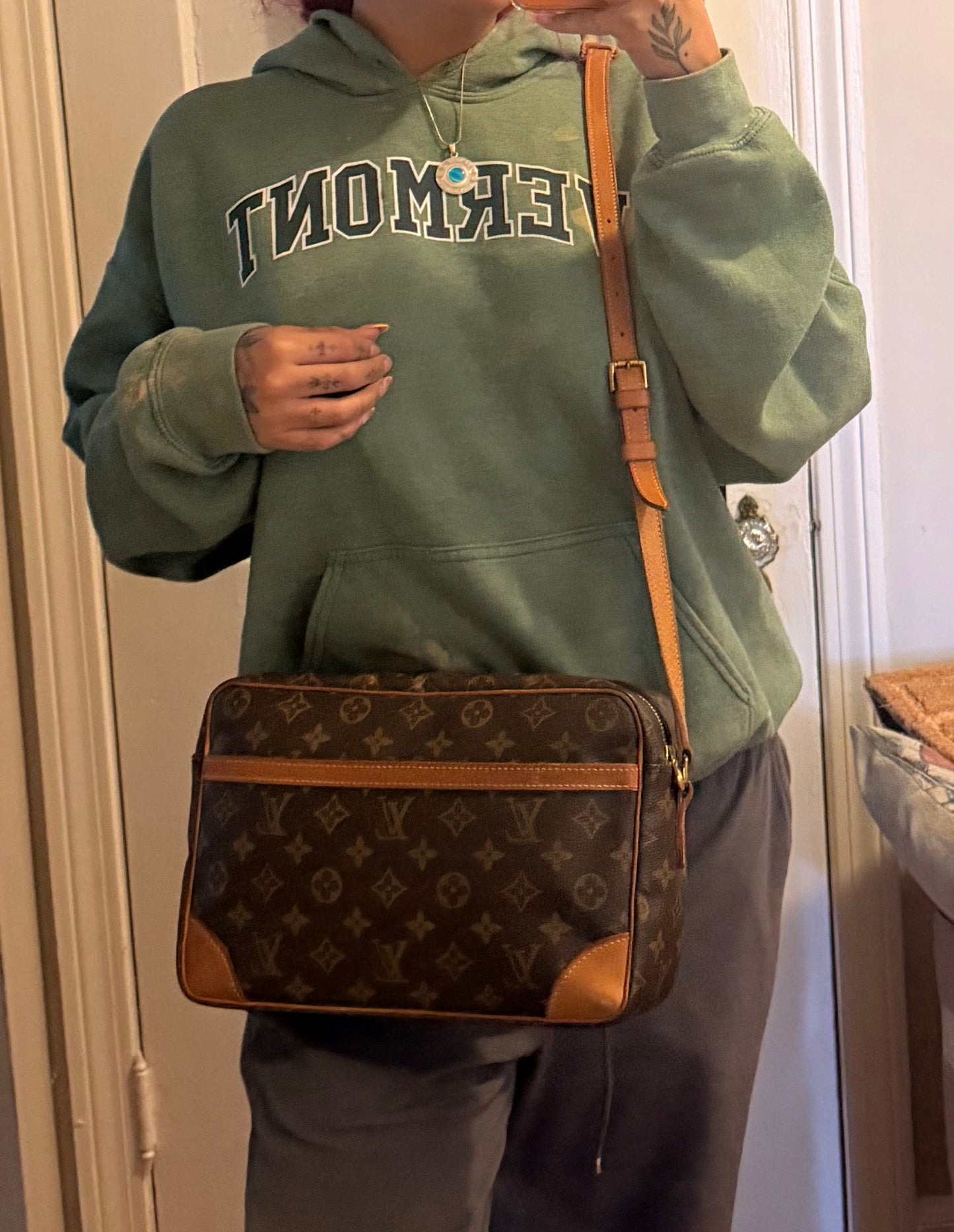 Louis Vuitton Trocadero 30