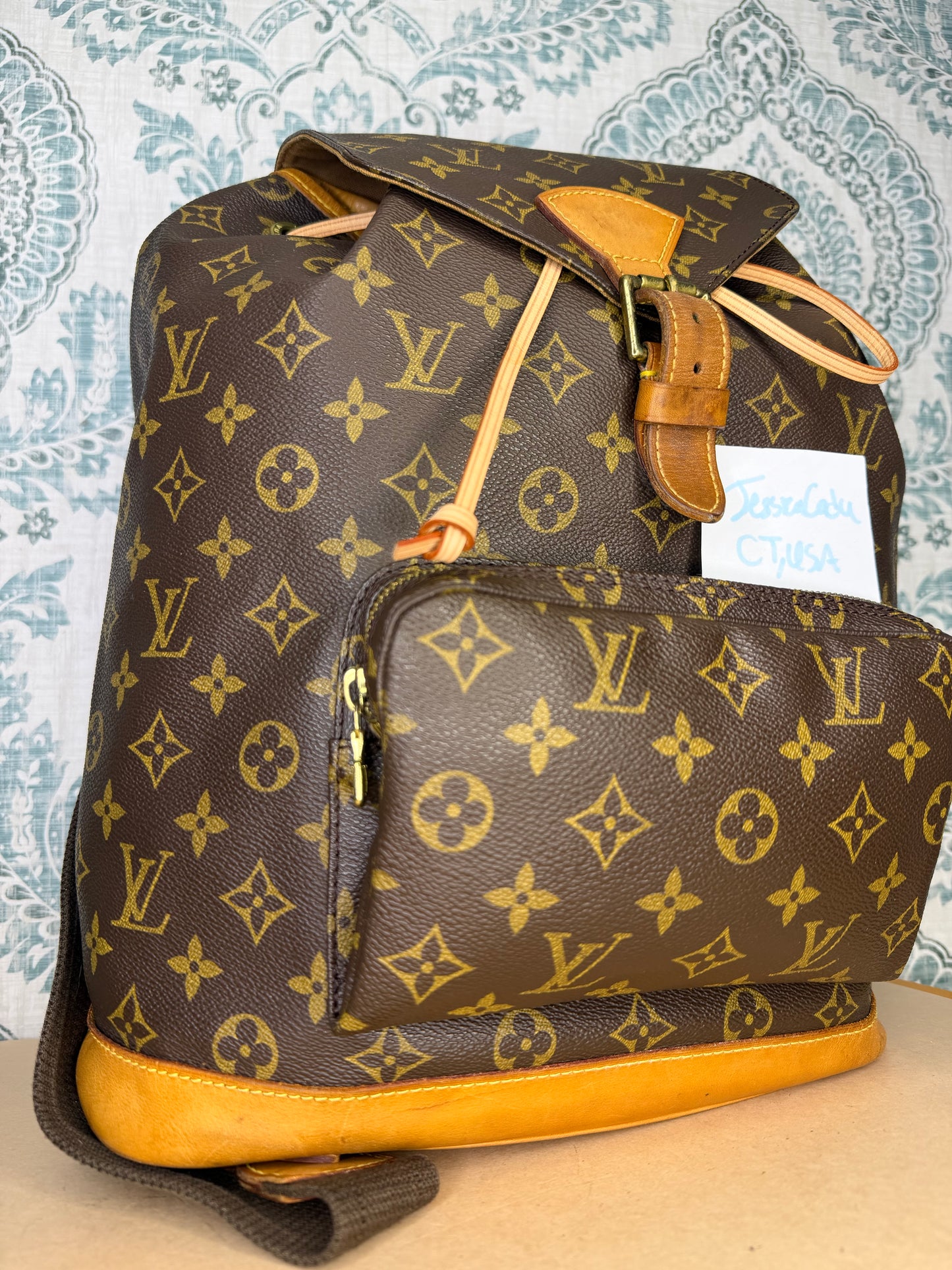 Louis Vuitton Montsouris GM