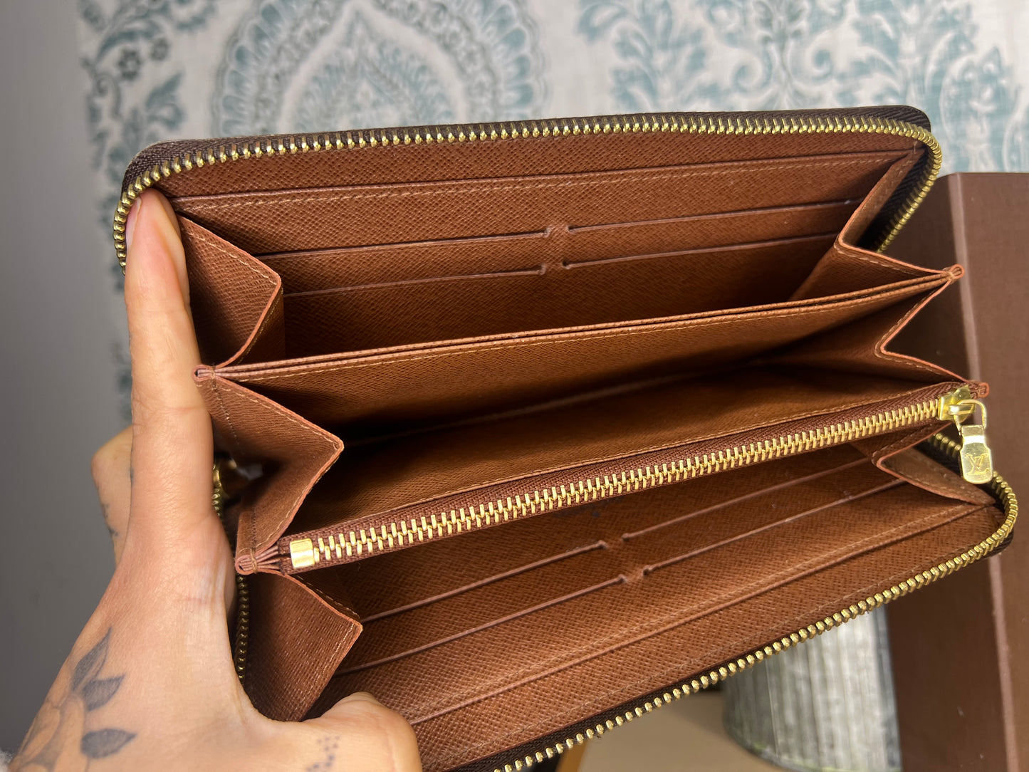 Louis Vuitton Monogram Zippy Wallet