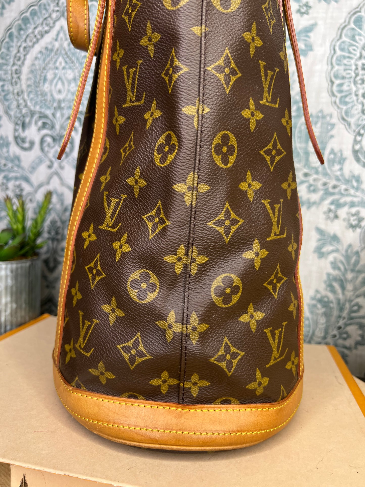 Louis Vuitton Bucket GM