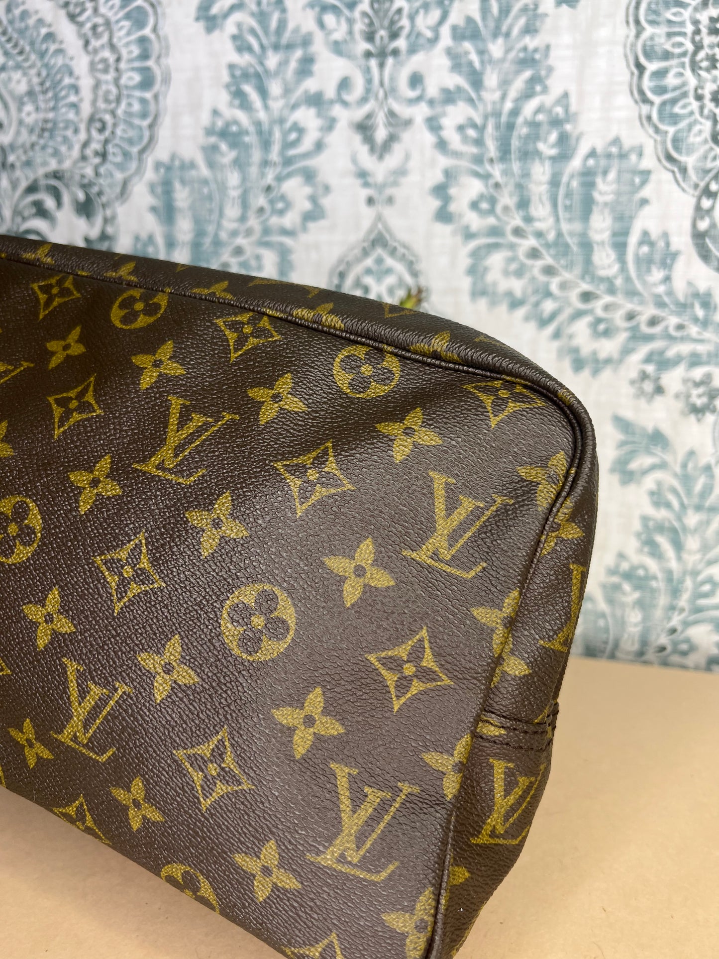 Louis Vuitton Trousse 28
