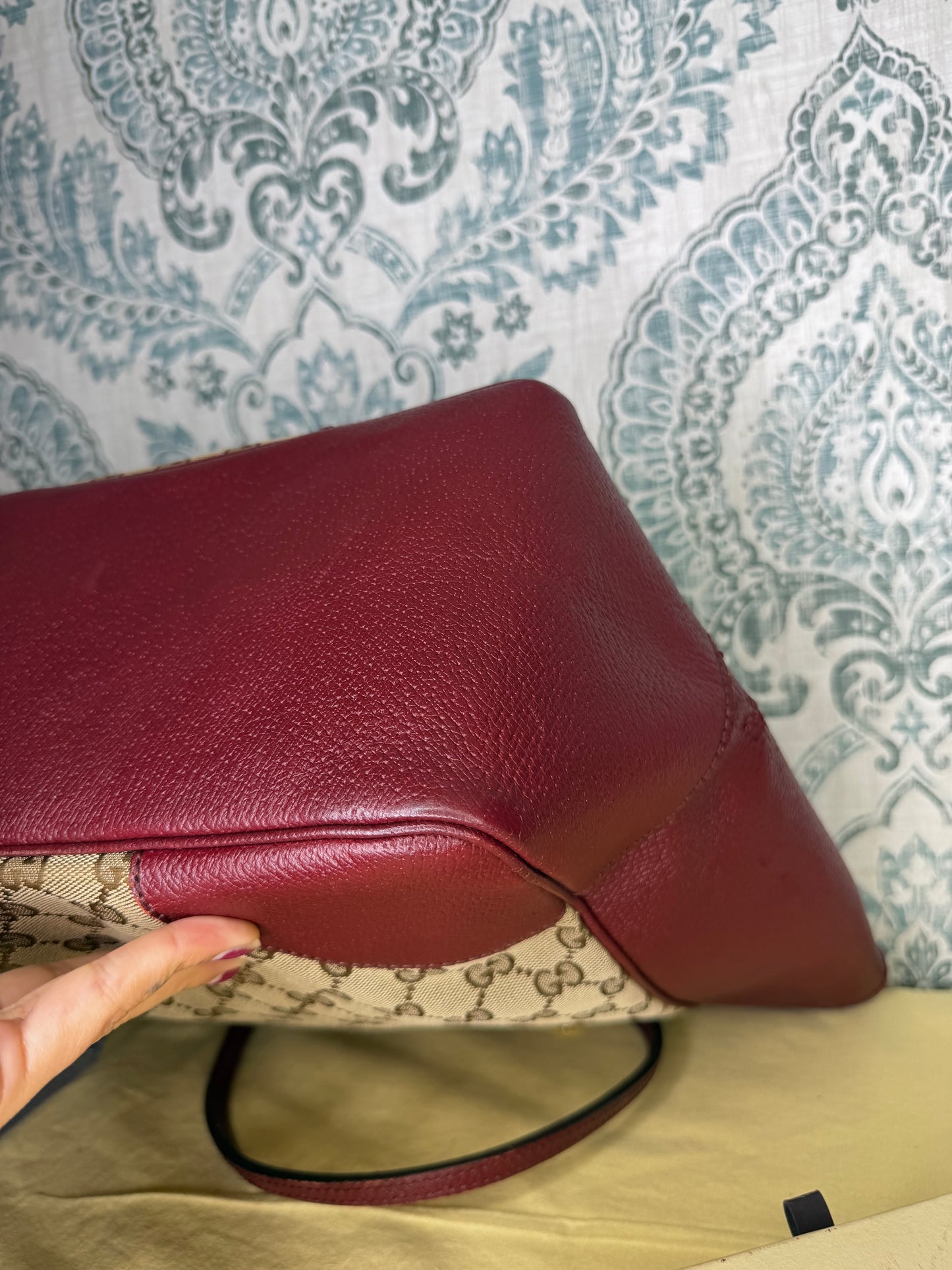 Gucci Medium Bree Zippered Tote