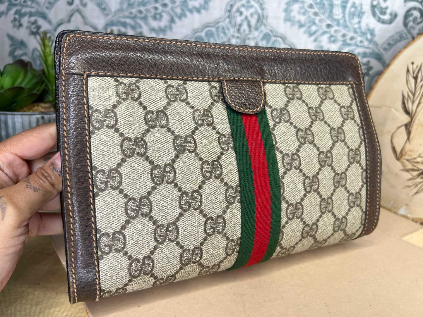 GG Supreme Brown Sherry Line Clutch