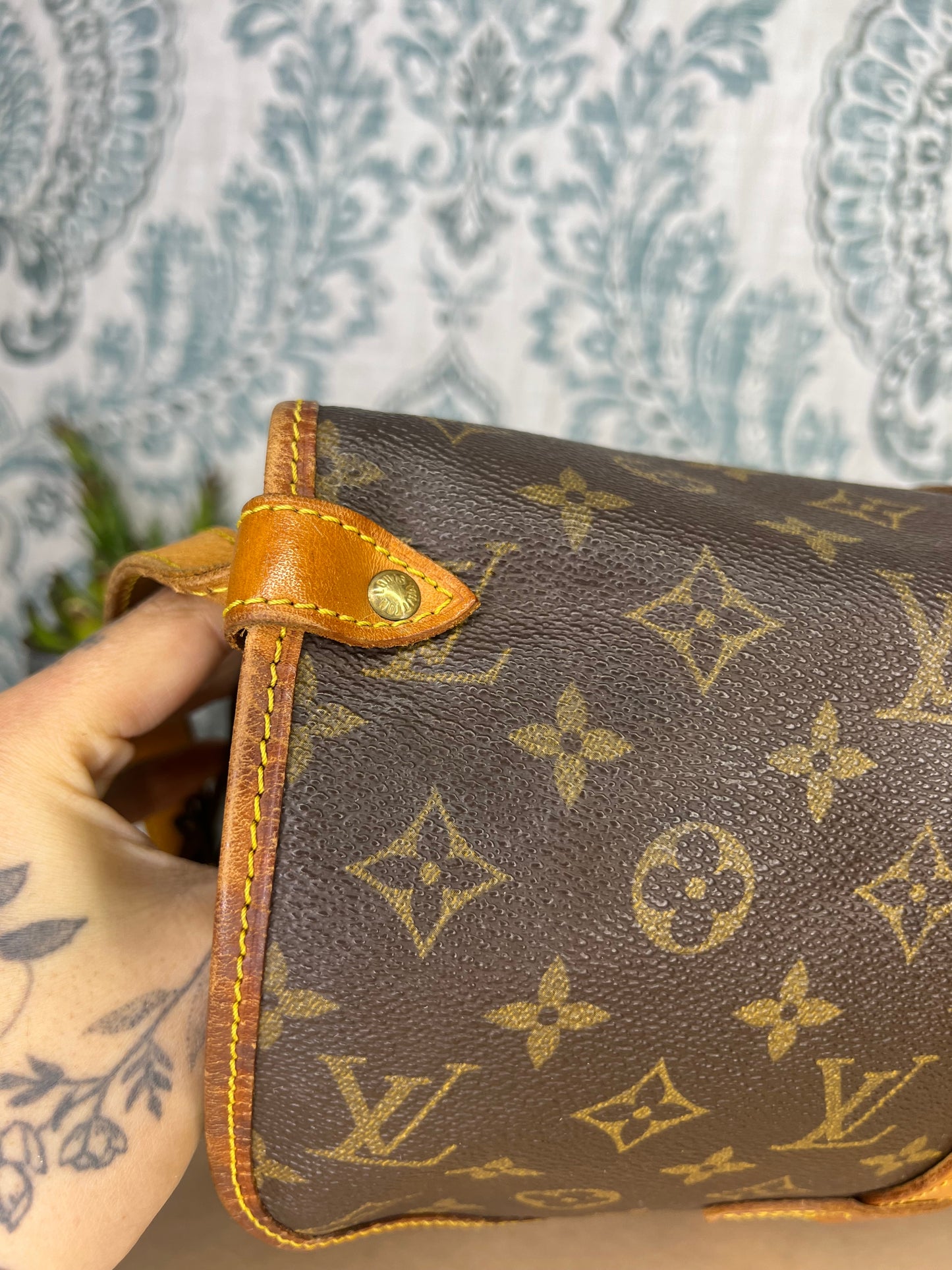 Louis Vuitton Saumur 30