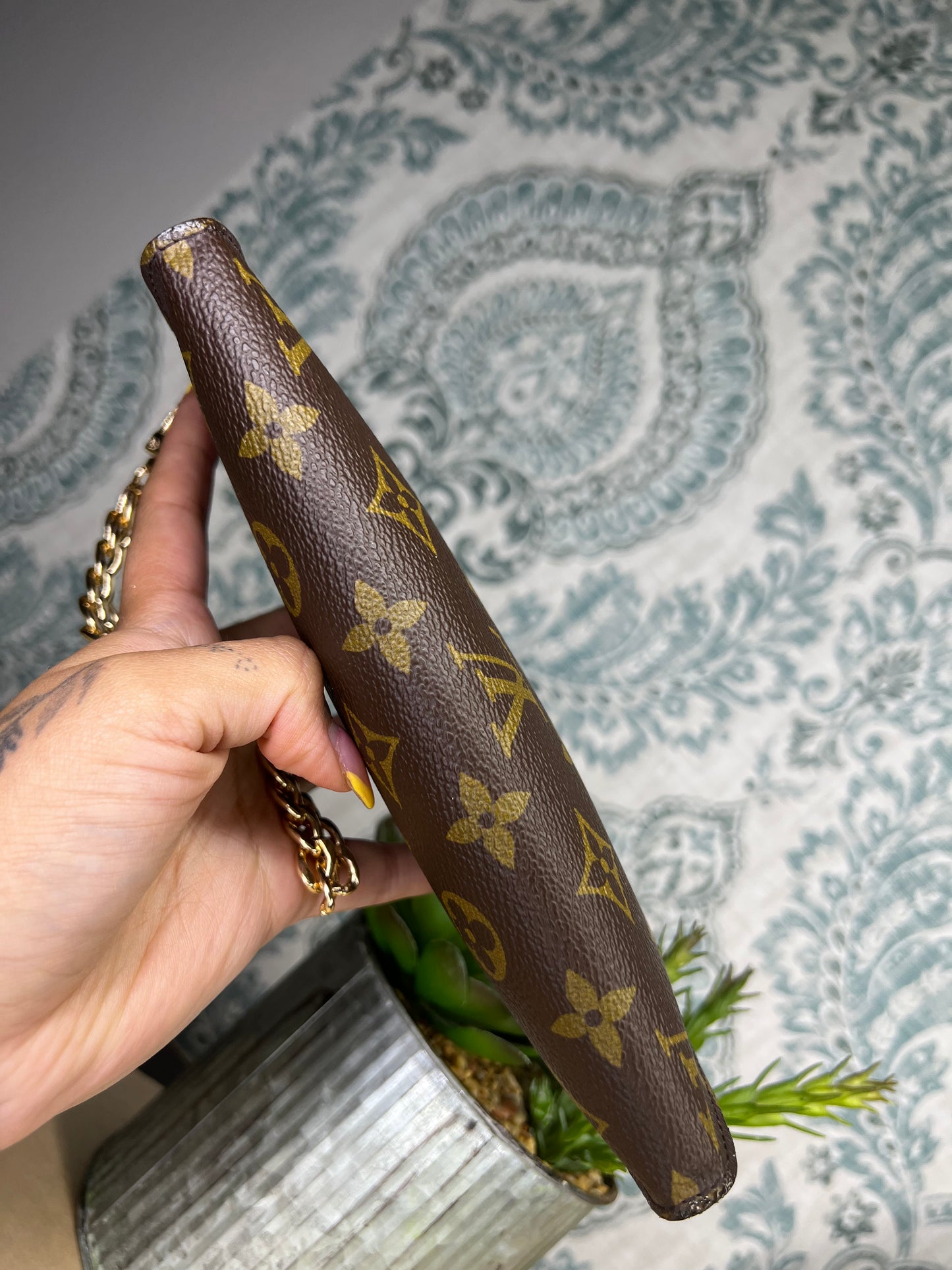 Louis Vuitton Bucket GM Pouch