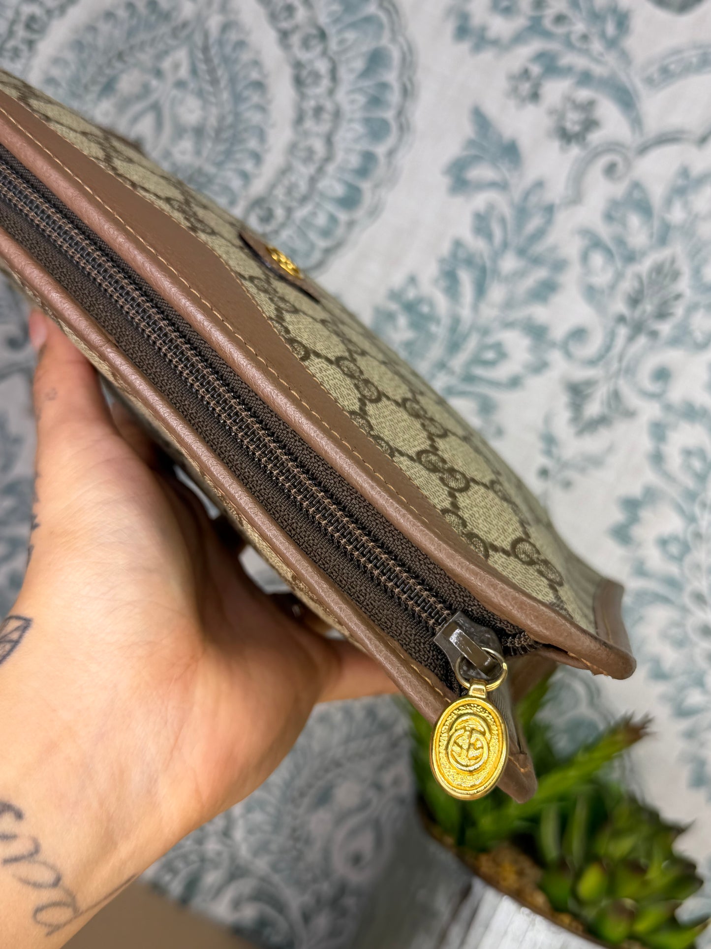 Gucci Supreme Brown Clutch