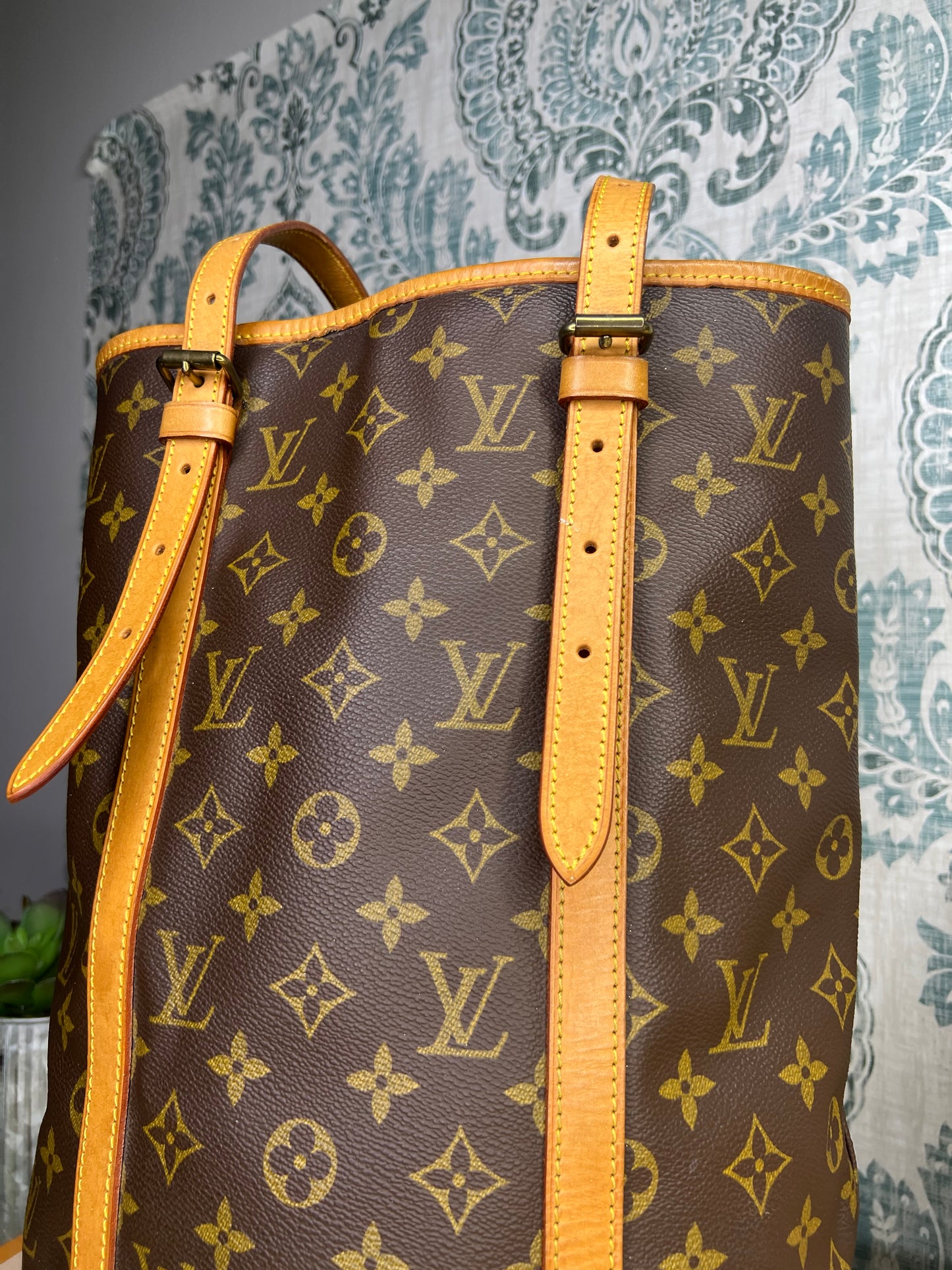 Louis Vuitton Bucket GM