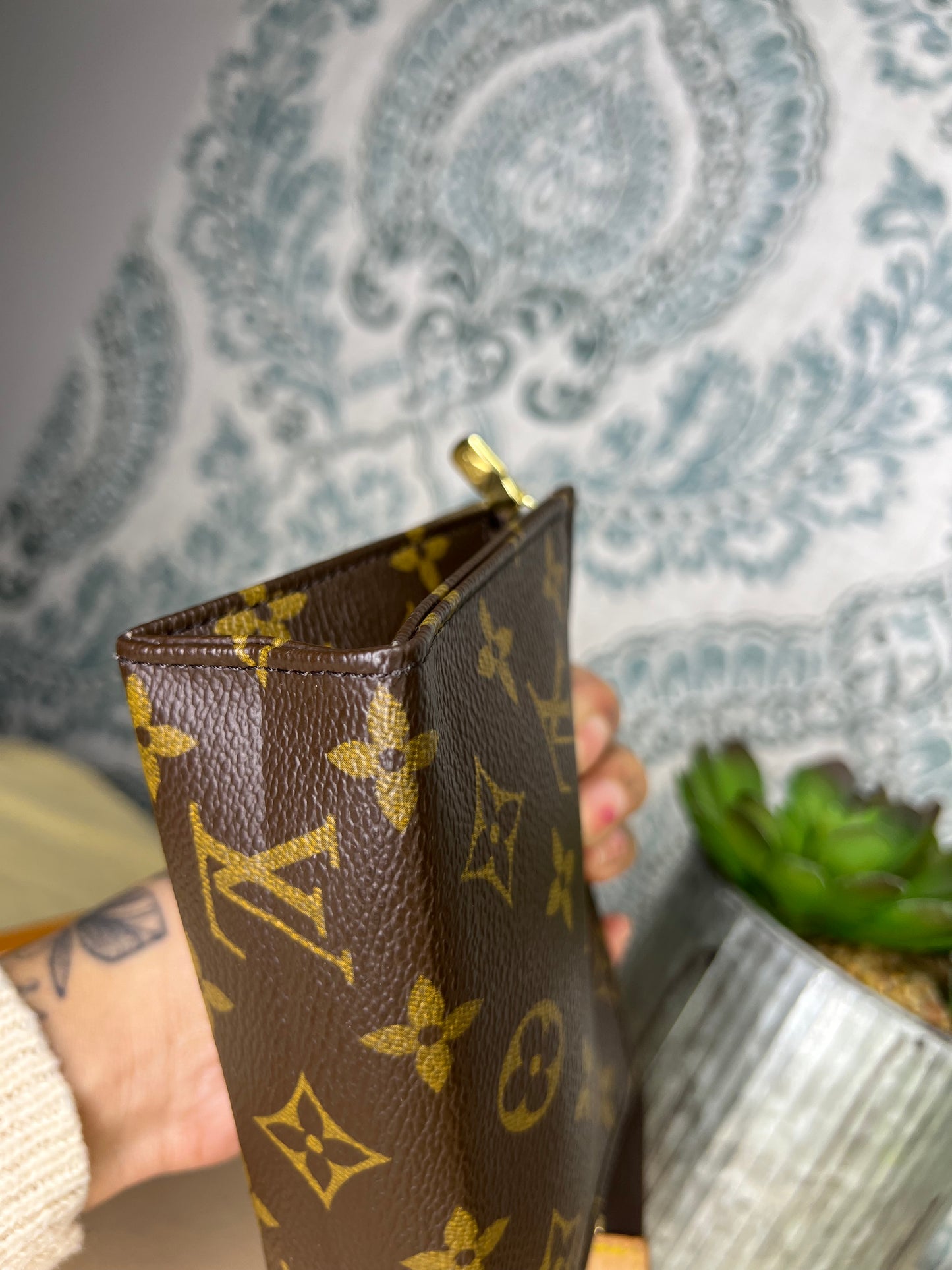 Louis Vuitton Toiletry 15