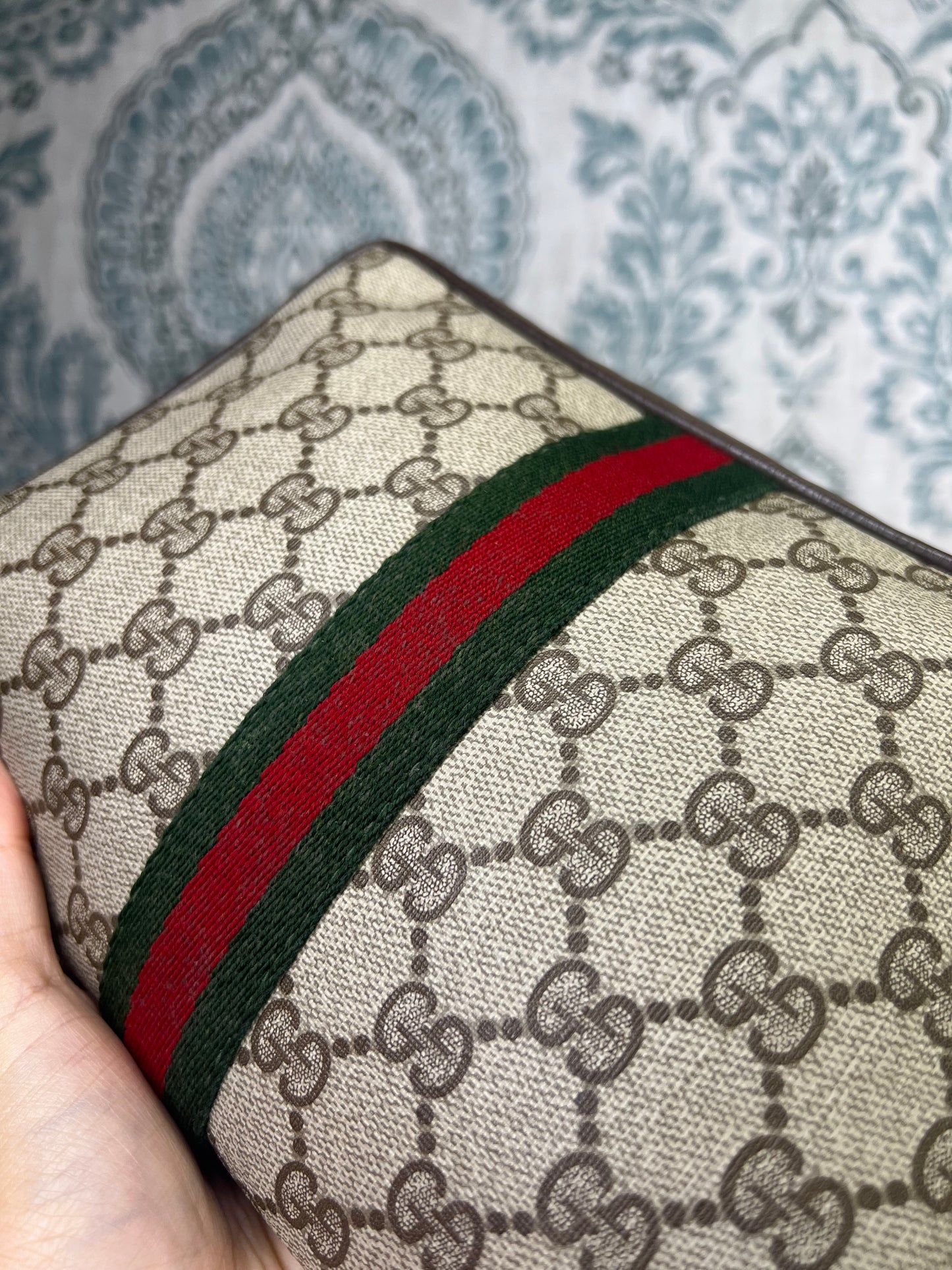 Gucci Supreme Brown Sherry Line Pouch