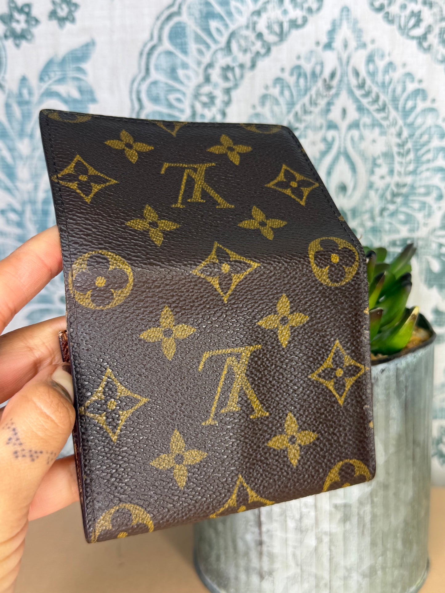 Louis Vuitton Monogram Card Holder